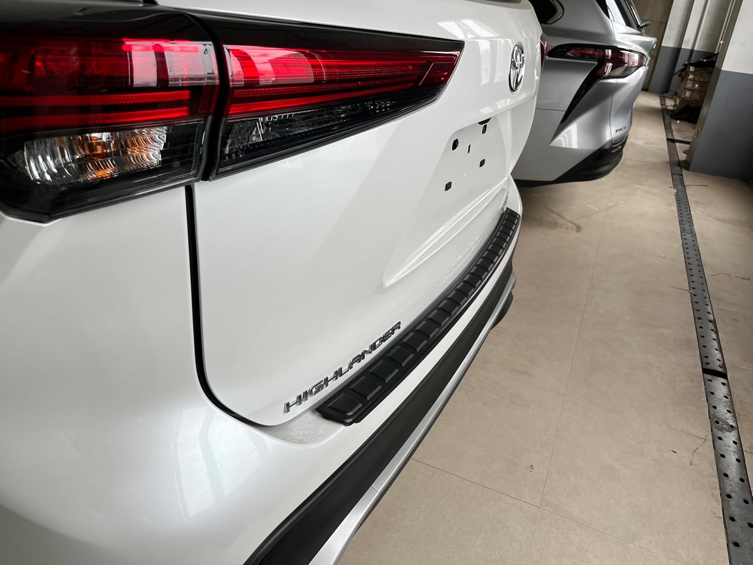 Rear Bumper Cover Sill Protector Guard Trim Compatible with Toyota Highlander 2020-2026