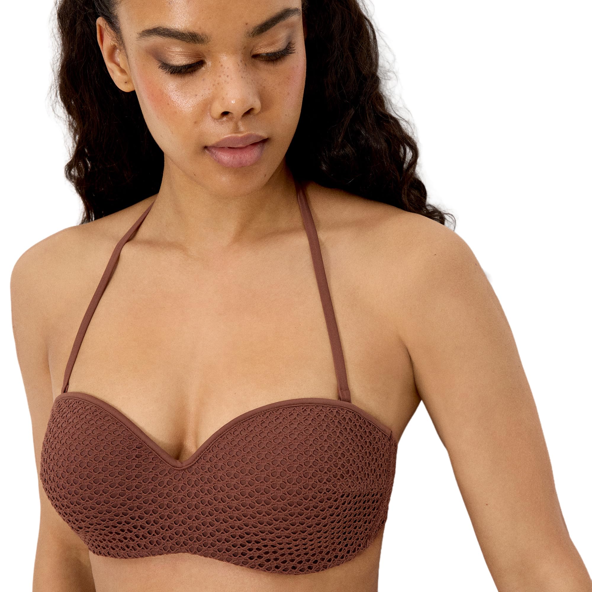 YSABEL MORA. Top Bikini Bandeau Tejido Calado Copa C. con Aro Y Relleno. Tirantes Regulables Y Desmontables. Opción Sin Tirantes. Combínalo con Braga A Juego para Look Completo .Colección Sand.