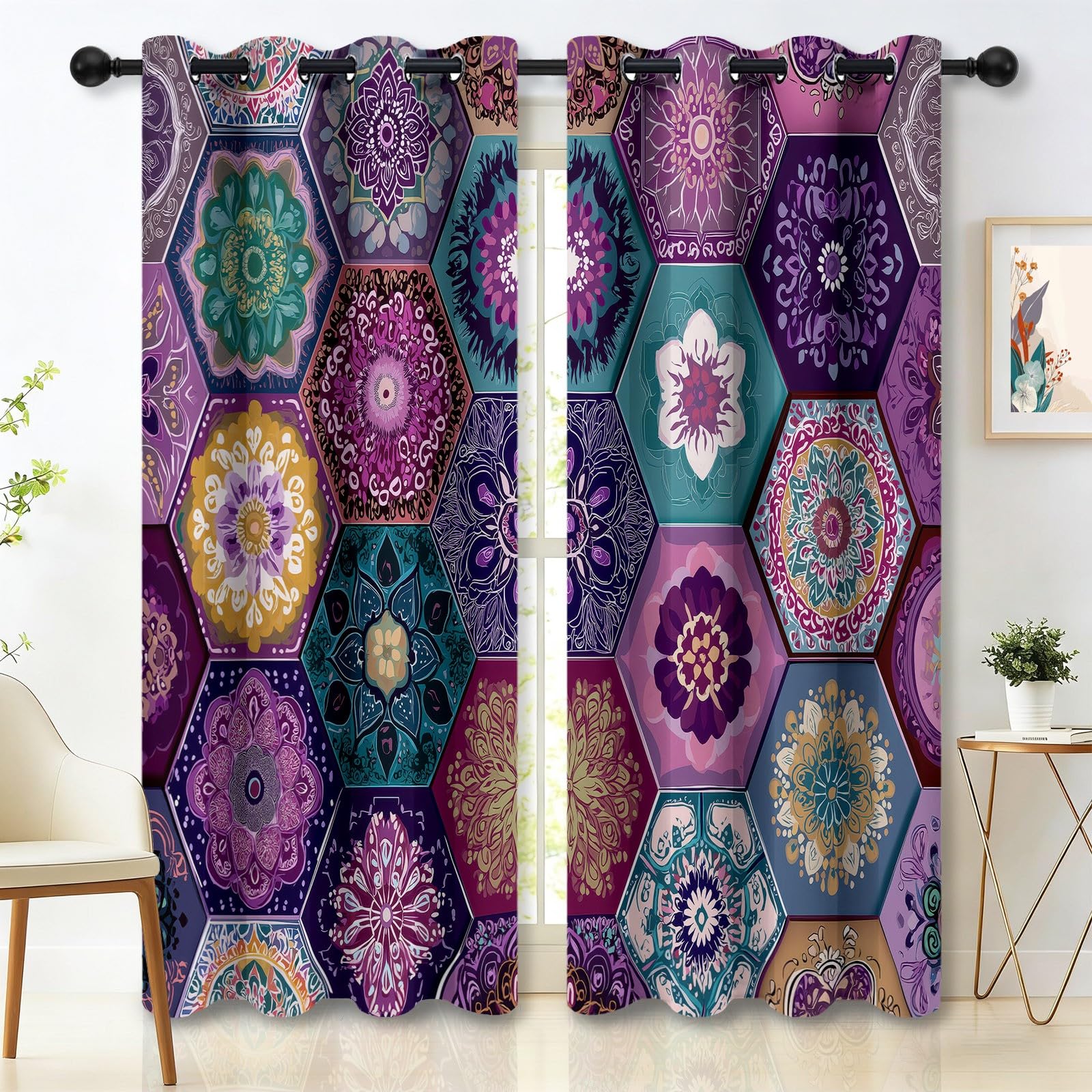 Rideaux occultants mandala violet pour créer un salon bohème et cocooning