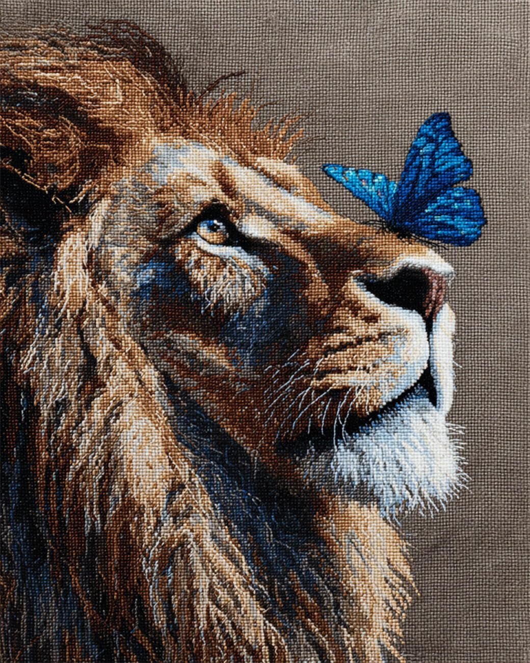 AYAOYANGGO Animal DIY Bead Embroidery Kit Lion and Butterfly Bead Embroidery Kit for Adults Needlepoint Tapestry Set Beaded Stitching 40x50cm