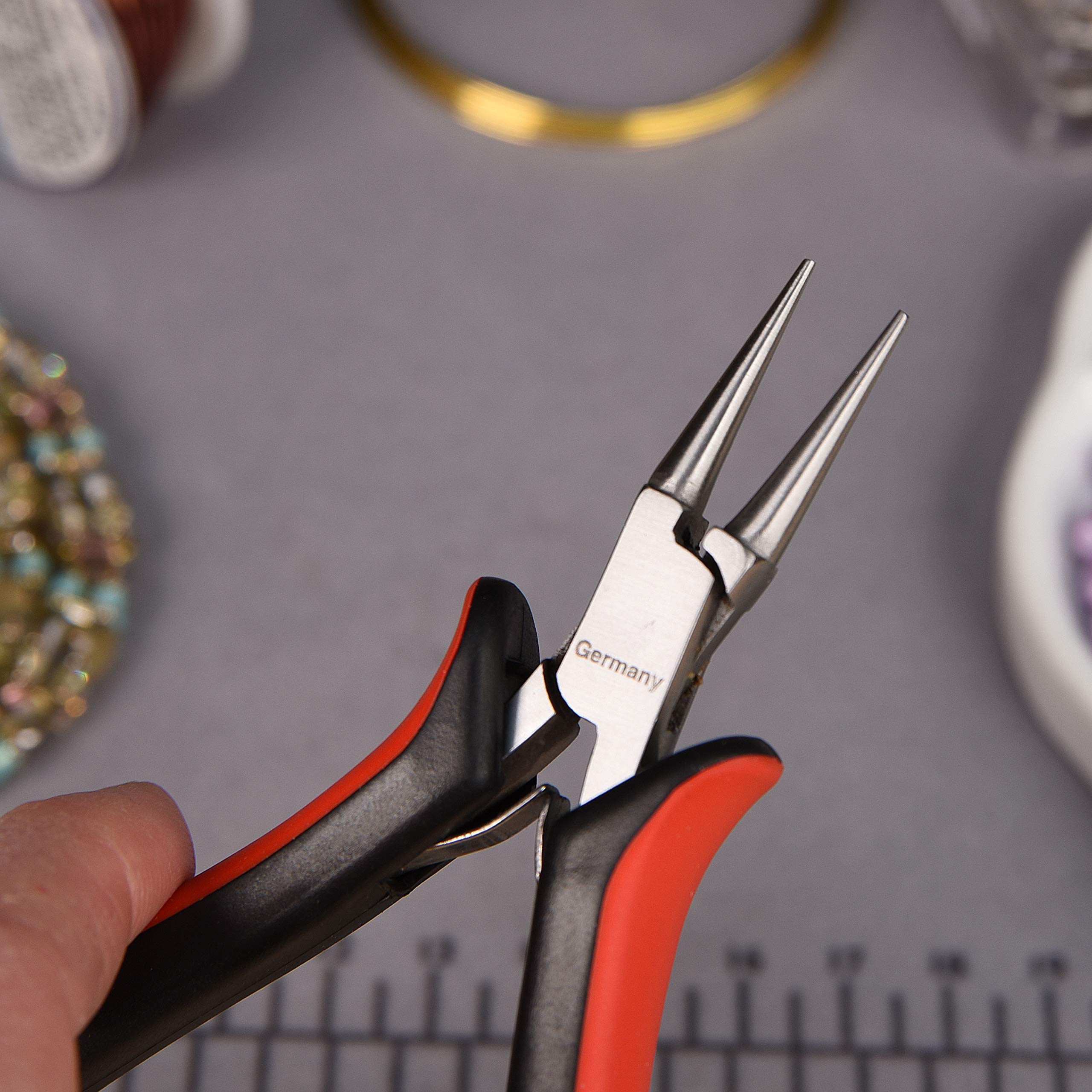 The Beadsmith Niemieckie szczypce okrągłe z serii Platinum 120 mm z polerowaną stalową głowicą, czerwony i czarny ergonomiczny uchwyt wygodny i sprężyna z dwoma liśćmi, narzędzie do produkcji biżuterii