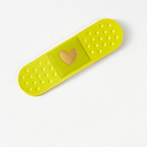 Miniatura 4 de Hallmark Signature Get Well Soon o Tarjeta de condolencias (vendaje de corazón)