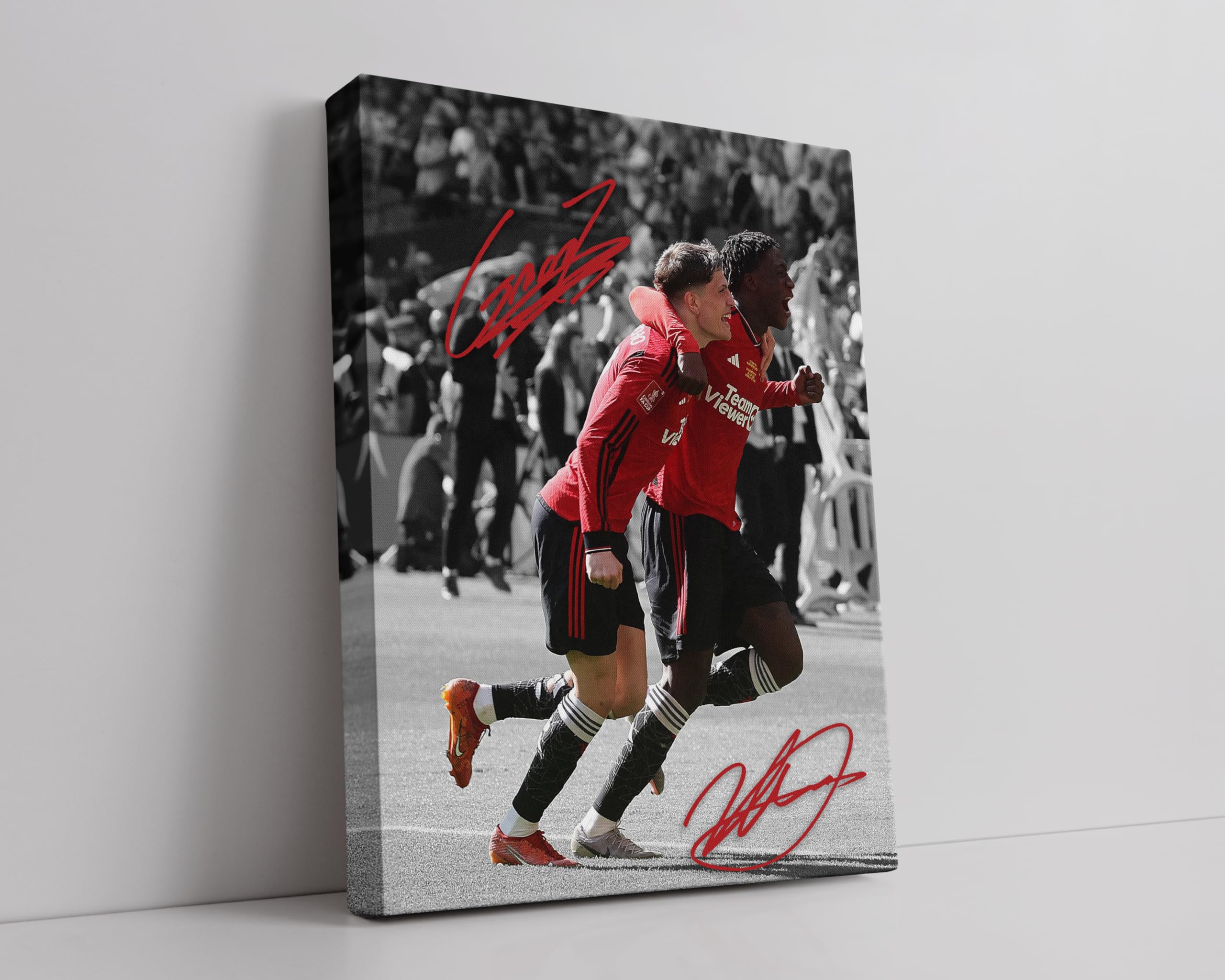 HWC Trading Kobbie Mainoo & Alejandro Garnacho 24 x 18 inch Streched Canvas Print Signed Autograph for Football Fans and Supporters - Image 3