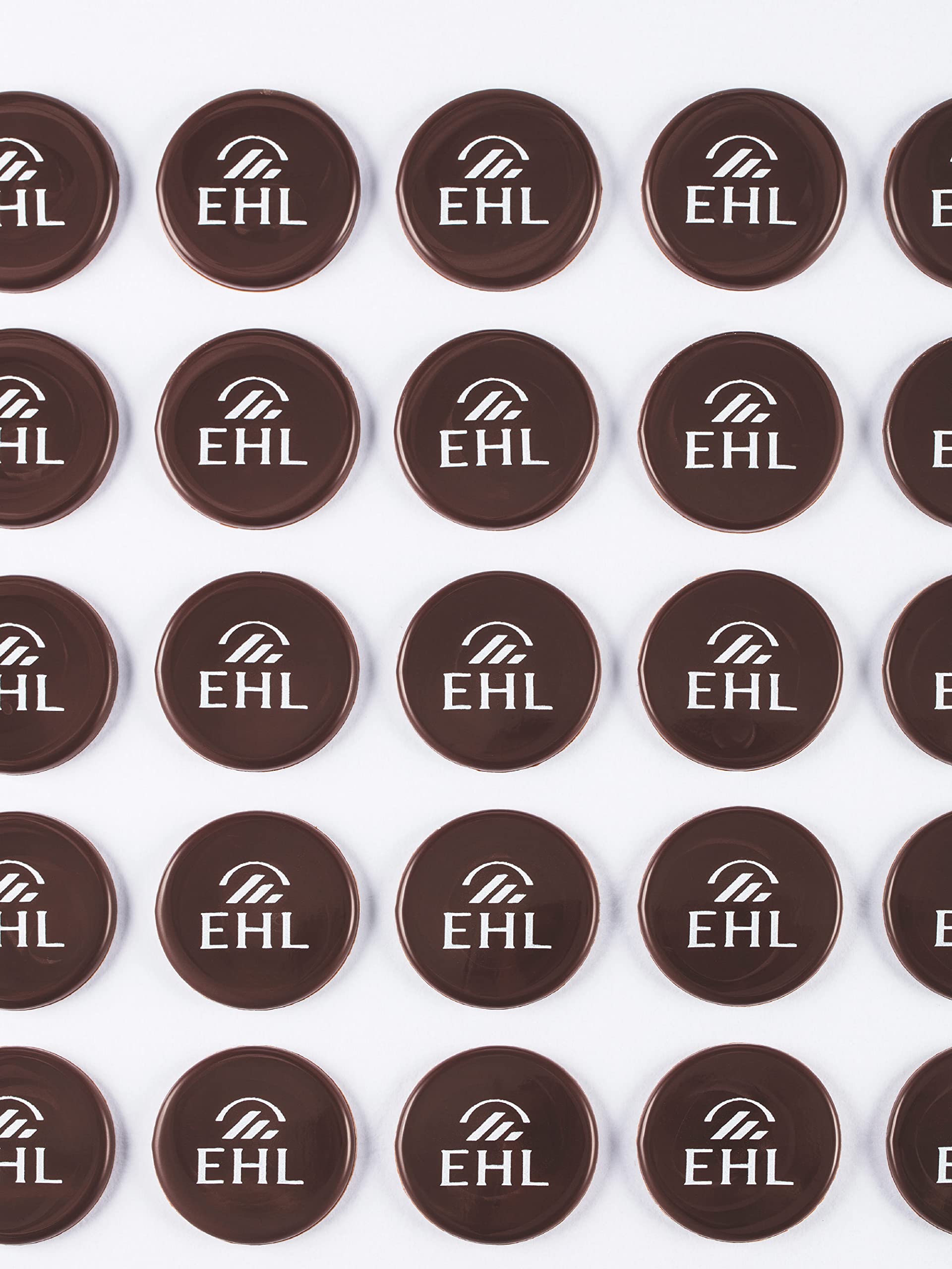 La pâtisserie à l'EHL - École hôtelière de Lausanne: 60 recettes sucrées et salées