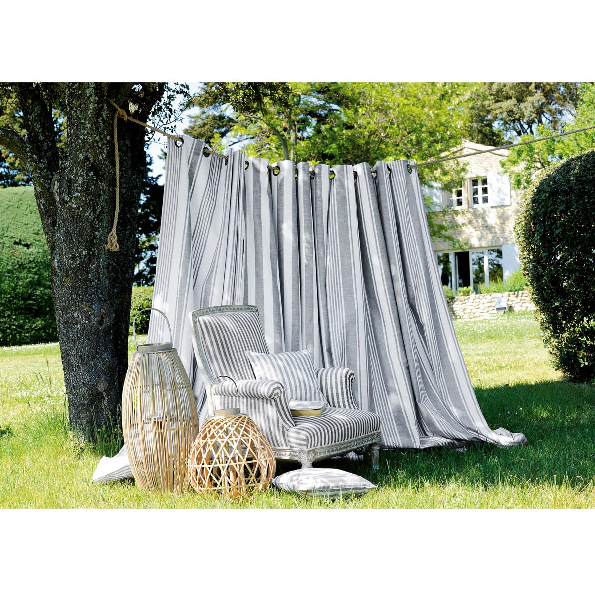 Linder 513/45/375FR/145 x 265 - Cortina con Ojales (poliéster, 145 x 265 cm), Color Azul