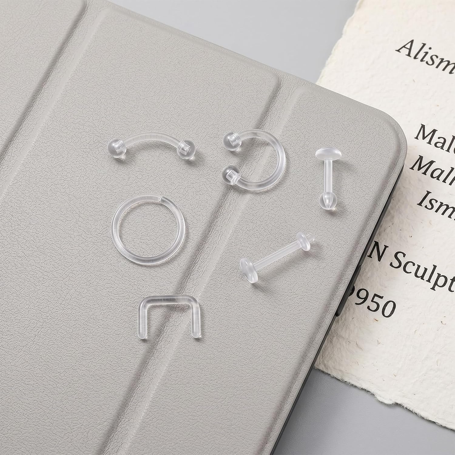 30 Pcs 16G Clear Acrylic Piercing Retainers, Body Jewelry Kit Including Lip Rings Septum Rings Cartilage Earrings Eyebrow Nose Ring Horseshoe Ring
