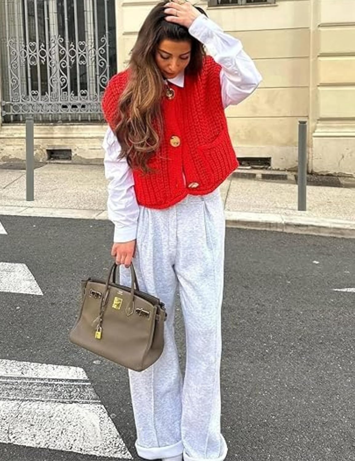 Women's Chunky Knit Vest Button Down Casual Sleeveless Cropped Crochet Sweater Cardigan with Pockets - Image 6