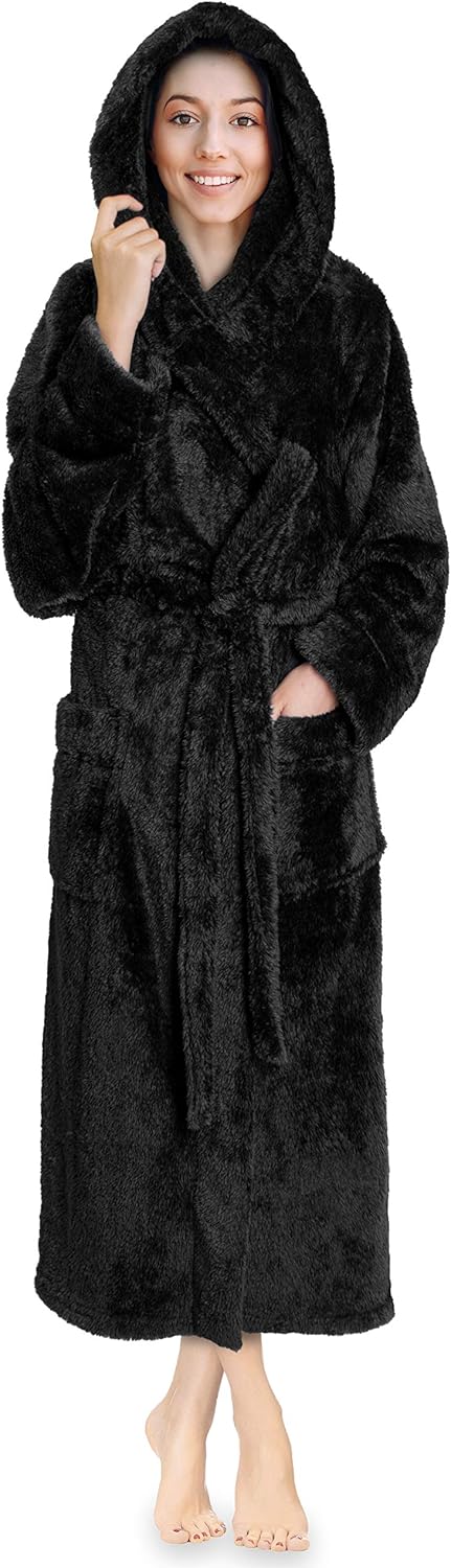Hooded fluffy robe Clearance