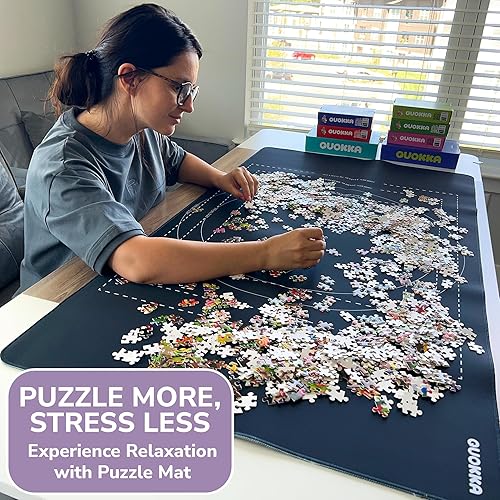 Miniatura 6 de QUOKKA Tapete enrollable para rompecabezas, 1500 piezas, 46 x 26 pulgadas, parte inferior de goma antideslizante de carbono gris portátil con parte