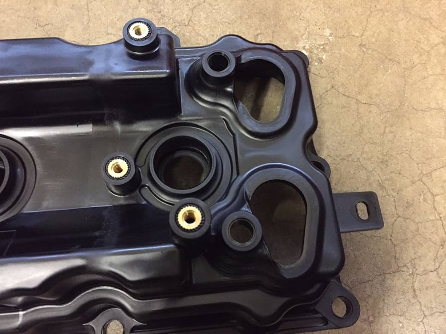Amazon.com: Genuine Nissan Parts - Valve Cover Front (13264