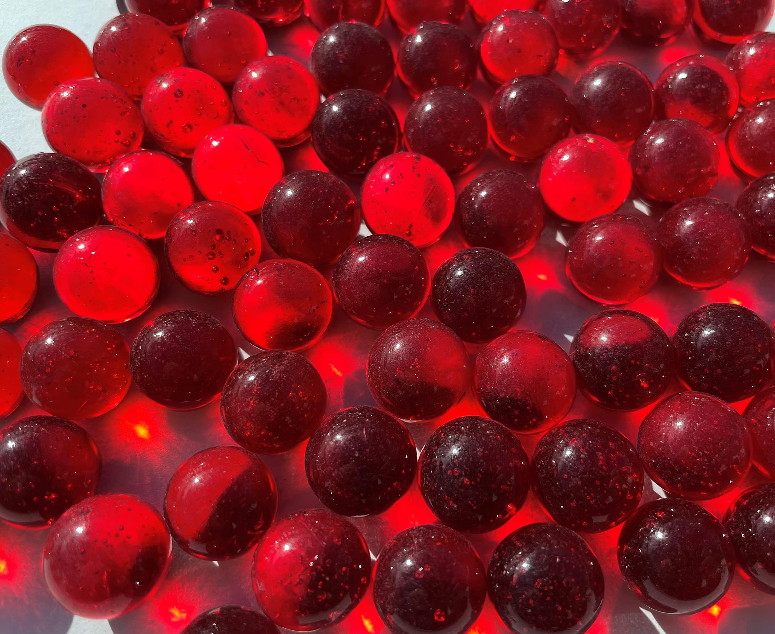 FAIRY TAIL & GLITZER FEE 90 biglie di vetro rosso – pietre di vetro trasparenti sfere di vetro 16 mm, circa 500 g – decorazioni trasparenti per vasi, decorazioni e idee fai da te