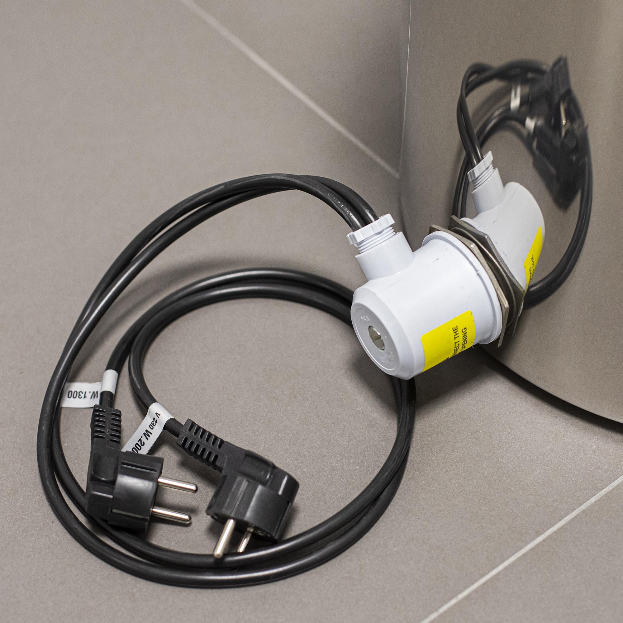 BROWIN Elektroerhitzer für Flüssigkeiten | Gesamtleistung 3300 Watt| Separate Heizer 1,3kW 2kW | Tauchsieder | Elektrische Heizung | Edelstahl | 1300-2000 Watt | 230 V | Wasserkocher