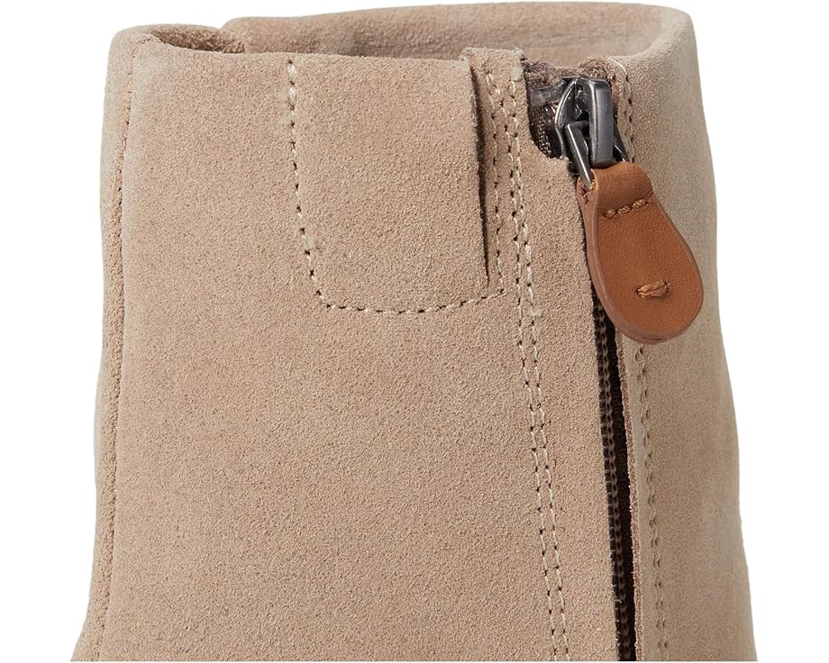 Gentle Souls by Kenneth Cole Nash - Right View