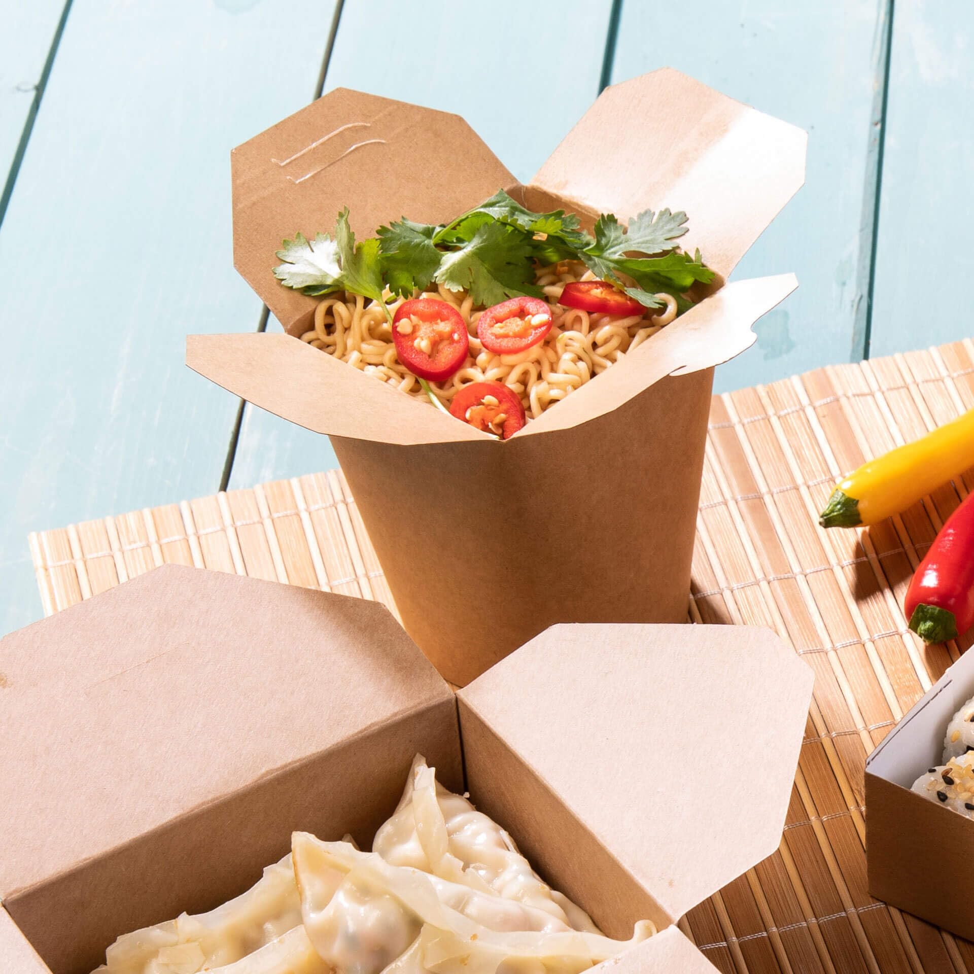 BIOZOYG Caja para fideos 500 unidades 800 ml, marrón Â- Cajas asiáticas de cartón Â- Cajas para llevar con revestimiento interior de PE Â- Envases para llevar, snacks asiáticos, envases desechables
