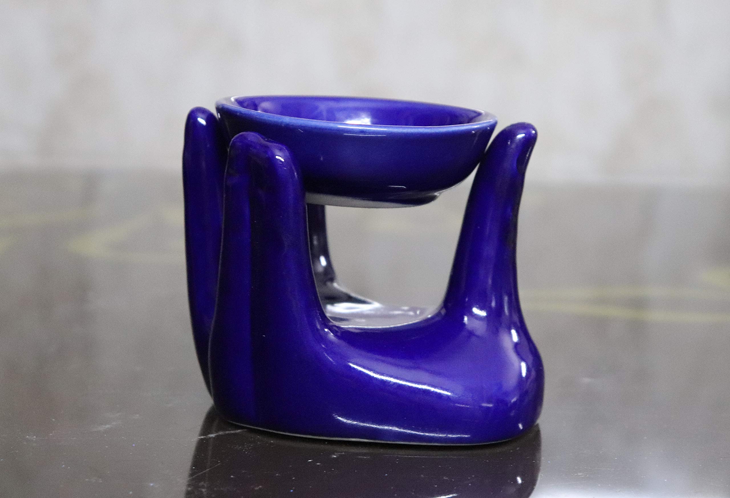 Sawan Shopping Mart Hand Shaped Diffuser Essential Oil Burner