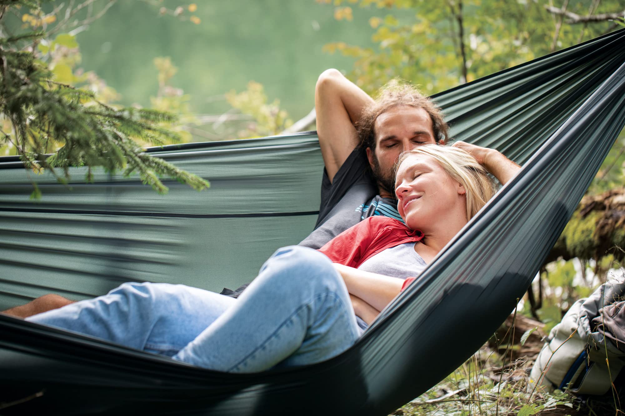 Tatonka Hammock Double - Superleichte Outdoor-Hängematte für 2 Personen - Inklusive Befestigungsset (2X Gurtbänder / 2X Karabiner) - Belastbar bis 180 kg - 290 x 190 cm