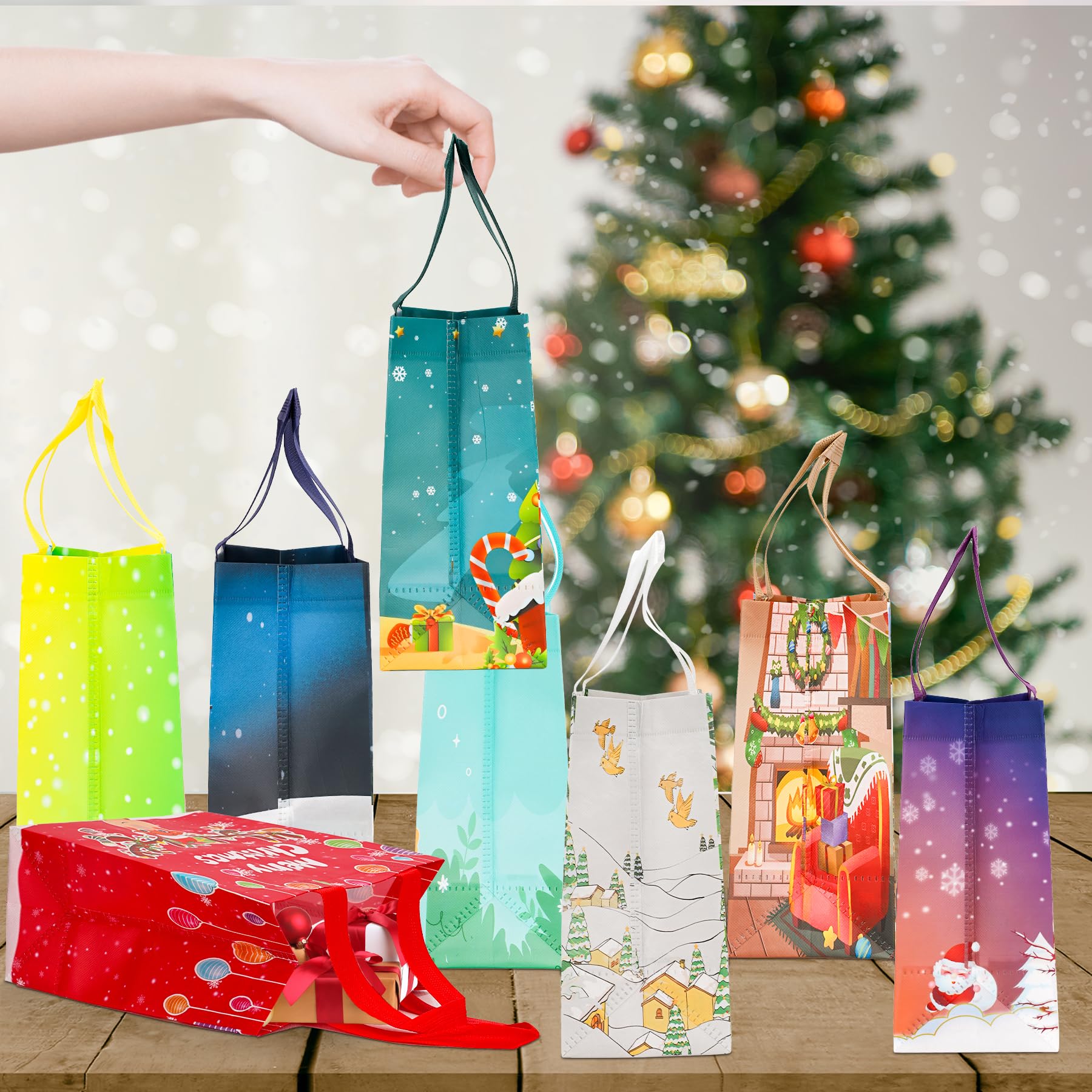 Set Di 12 Borse Regalo Di Natale In Tessuto Non Tessuto - 6 Design Diversi - Misure 35x35 Cm Circa - Riutilizzabili Per Regali E Spesa