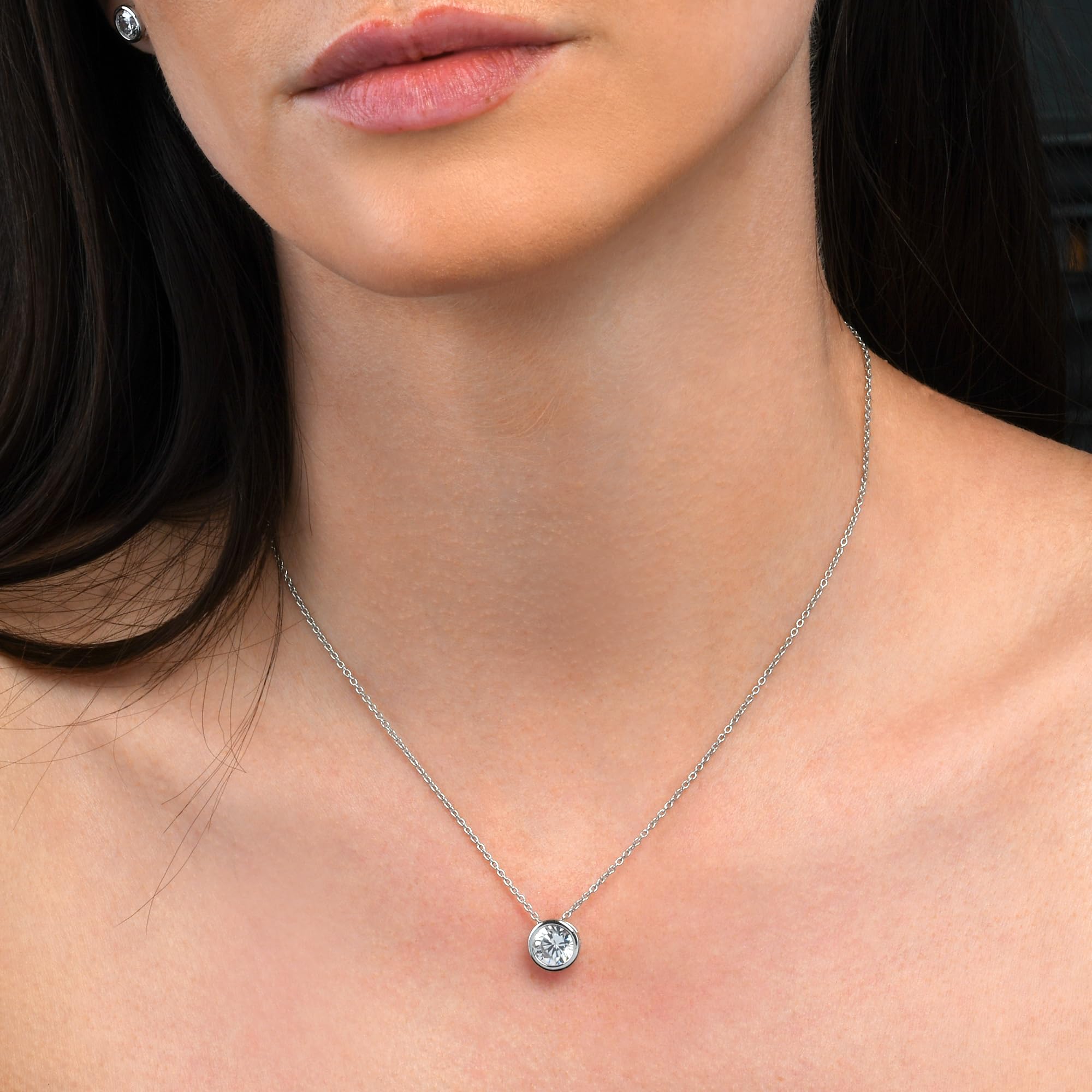 namana Collana Donna con Ciondolo in Castone, Collana in Argento Sterling 925 con Zirconi Bianchi, Verdi, Azzurri, Blu o Rossi, Collana per Donna e Ragazza, Idee Regalo Donna