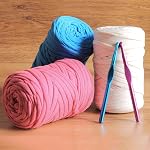 PATIKIL T-Shirt Yarn for Crocheting with 1 Crochet Hook, 2 Pack 400g/130 Yards Soft High Elastic Knitting Yarn for Beginner Crochet Bag/Basket/Home Decor(Pink/Rose Red)