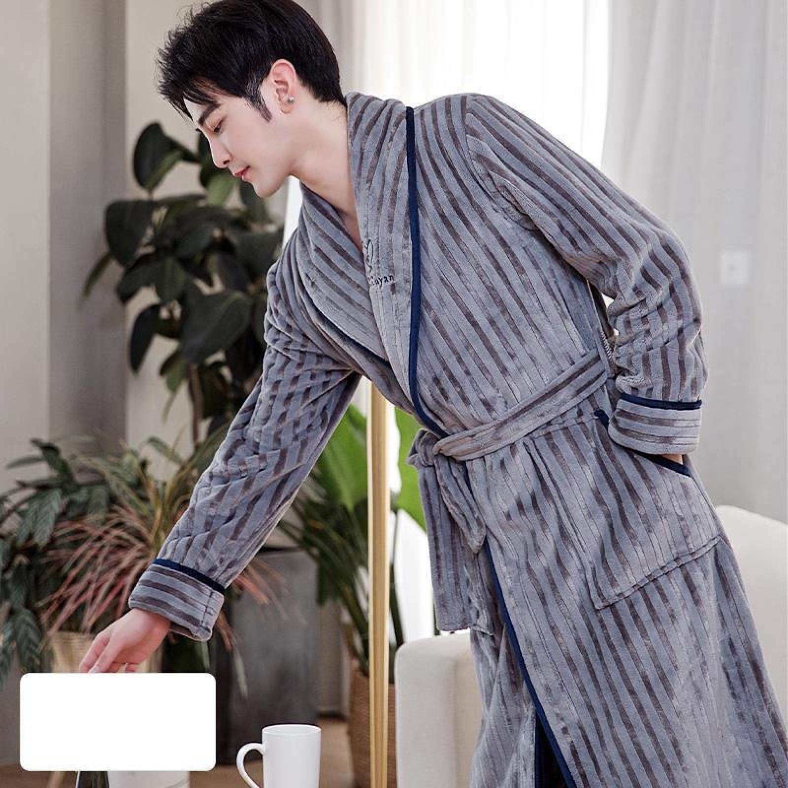 男女のパジャマのガウン   Q yx389_1.jpg