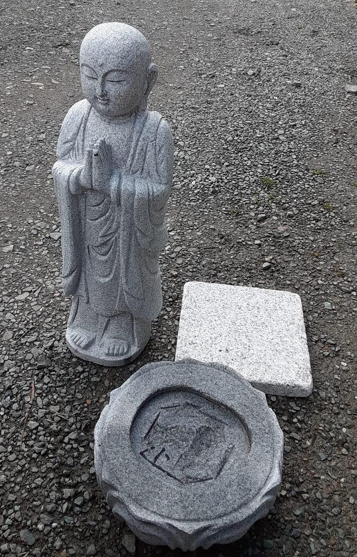 Amazon｜【お地蔵様】 高さ約55cm 御影石本格手彫り 御影石台座・設置