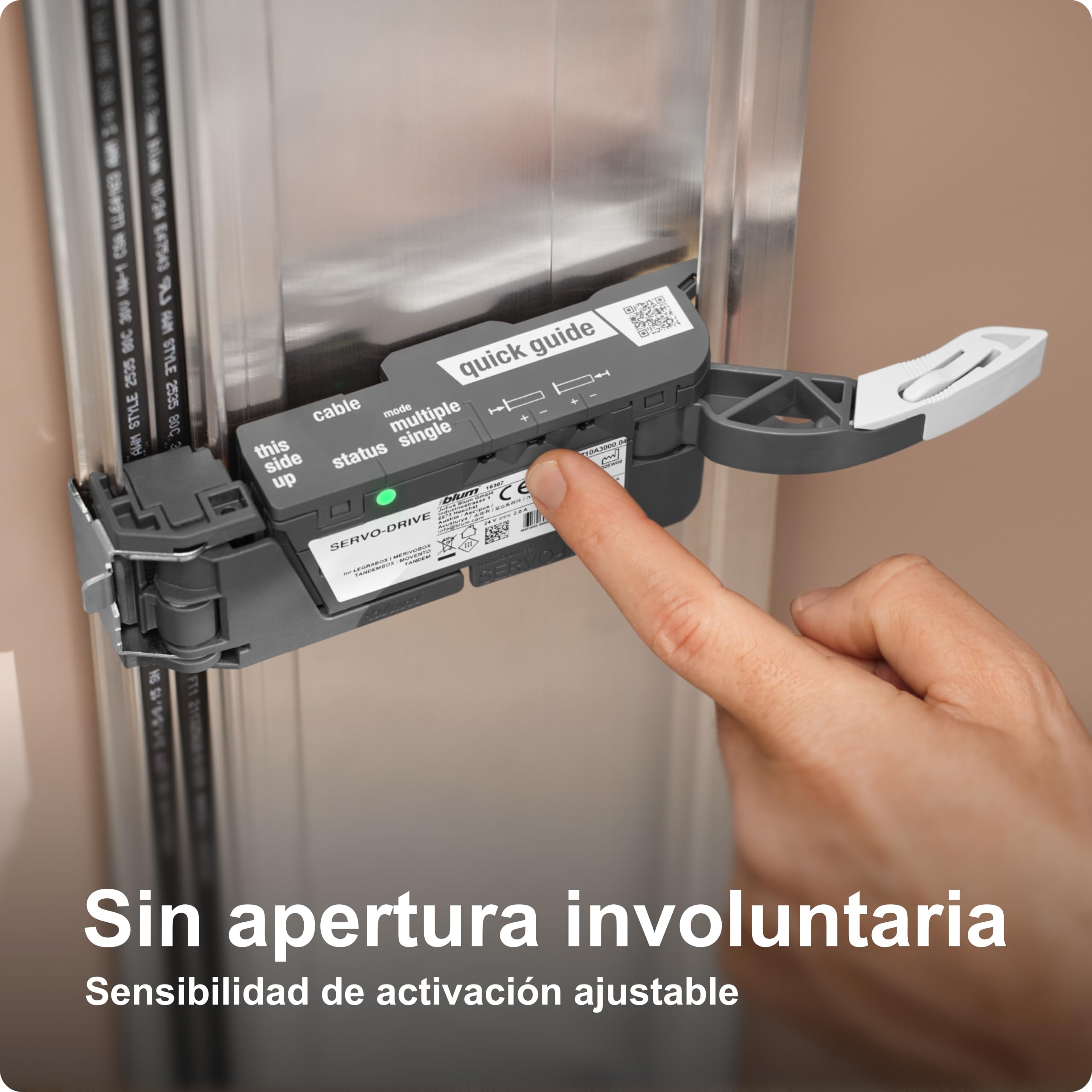 Unidad de accionamiento SERVO-DRIVE de Blum I Apertura automática de cajones, gavetas y extraíbles I Accesorio de lujo