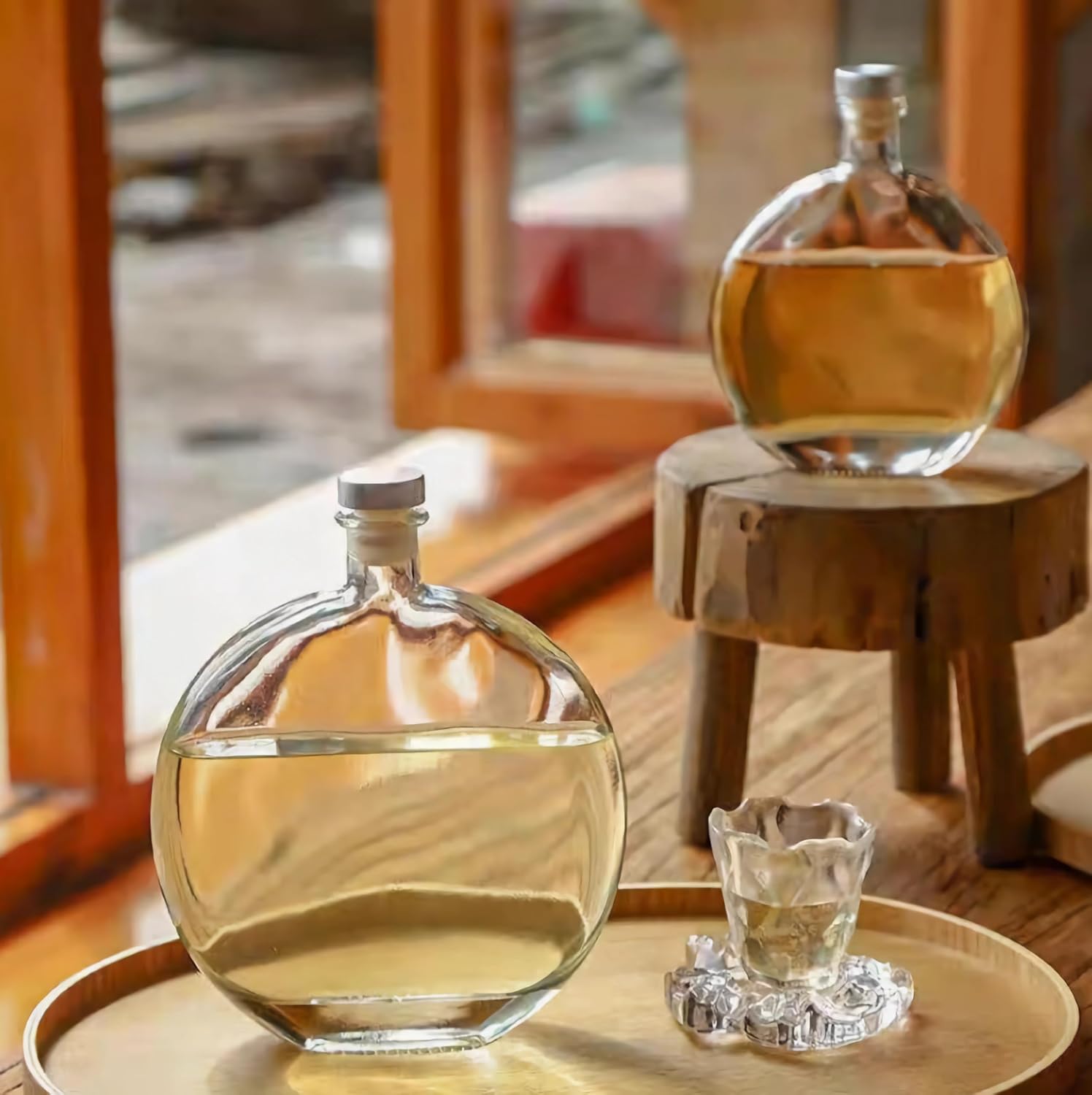 Liquor Decanter,Lead-Free Glass Decanter with Airtight Stopper