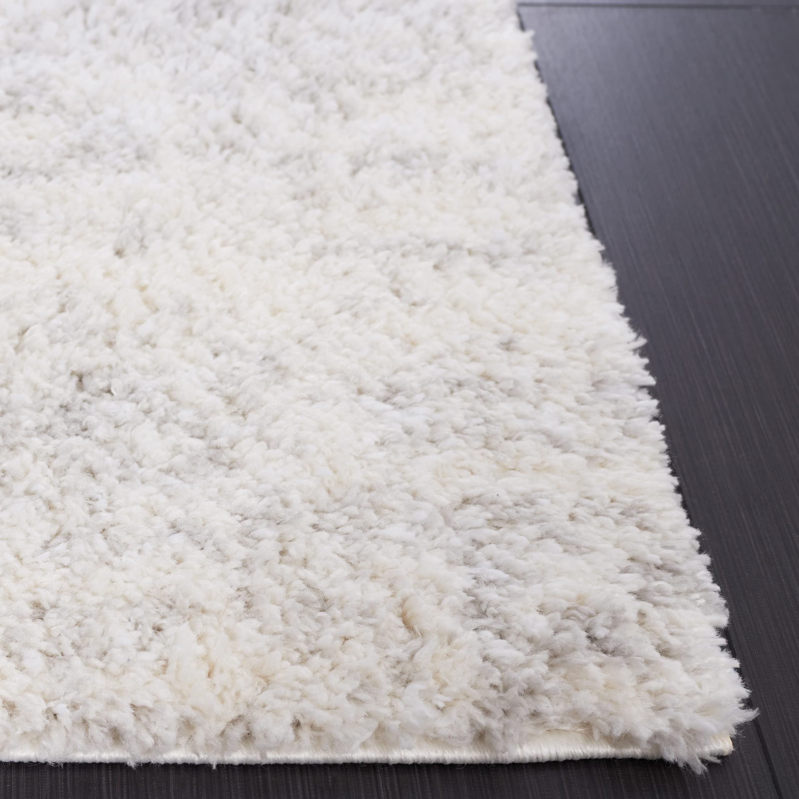 SAFAVIEH Zottelig Teppich für Wohnzimmer, Esszimmer, Schlafzimmer - Berber Shag Collection, Hoher Flor, Elfenbein, 244 X 305 cm