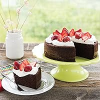 Vista 4 de Nordic Ware Treat - Molde redondo antiadherente de 9 pulgadas