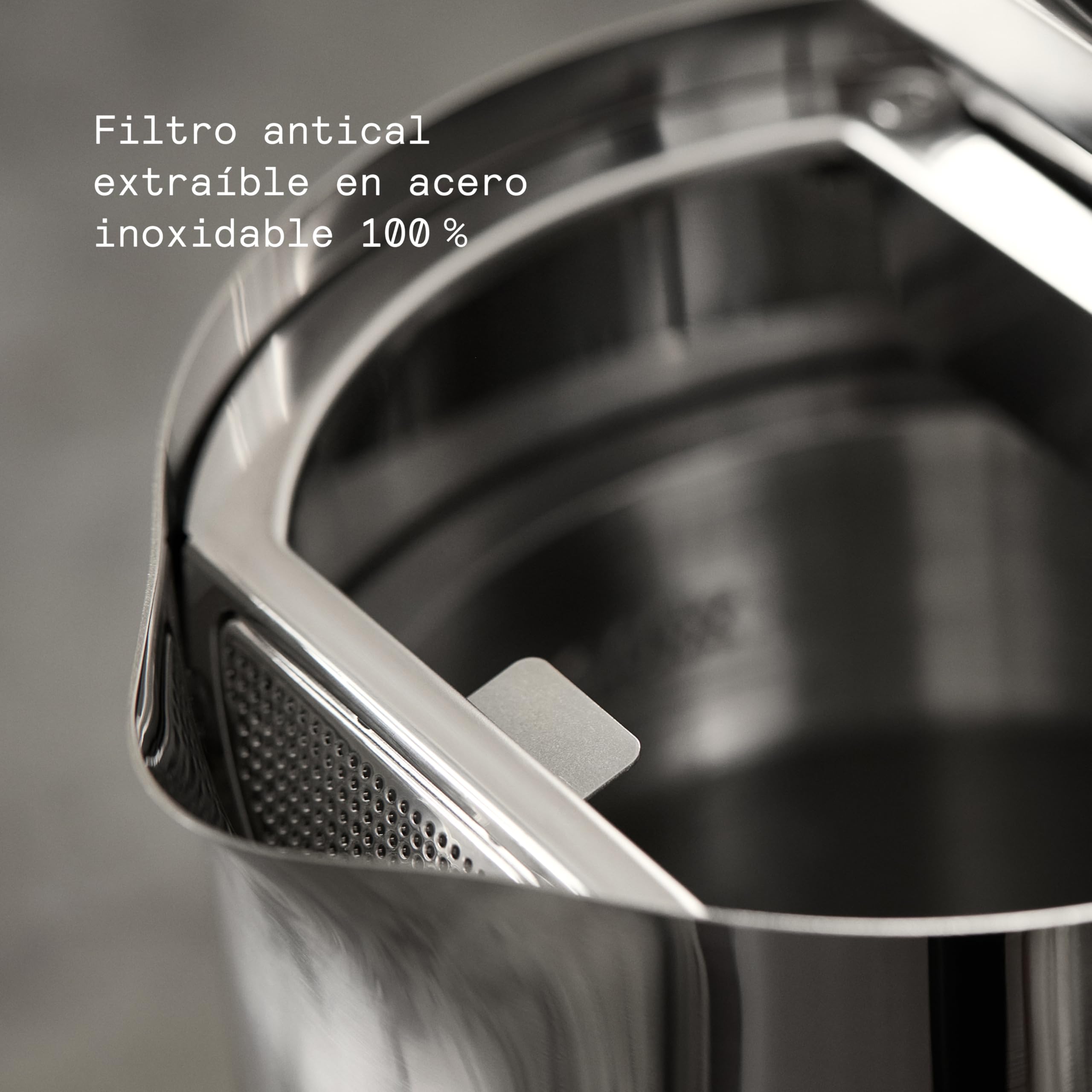 Aarke Hervidor de acero inoxidable con varios ajustes de temperatura, base giratoria de 360°, ebullición silenciosa y boquilla antigoteo, capacidad de 1,2 litros