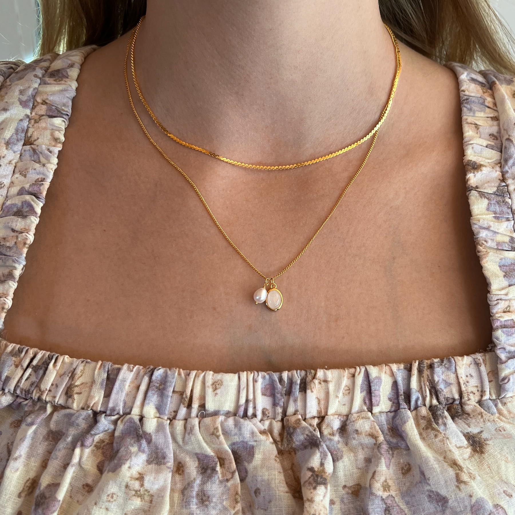 Brandlinger ® Halskette Damen Silber 925. Rosenquarz & Süßwasserperle 10mm. Kette Damen silber mit 18 Karat Gelb- oder Weißgold, Schmuck für Frauen und Mädchen. Kettenlänge verstellbar 45-50cm.