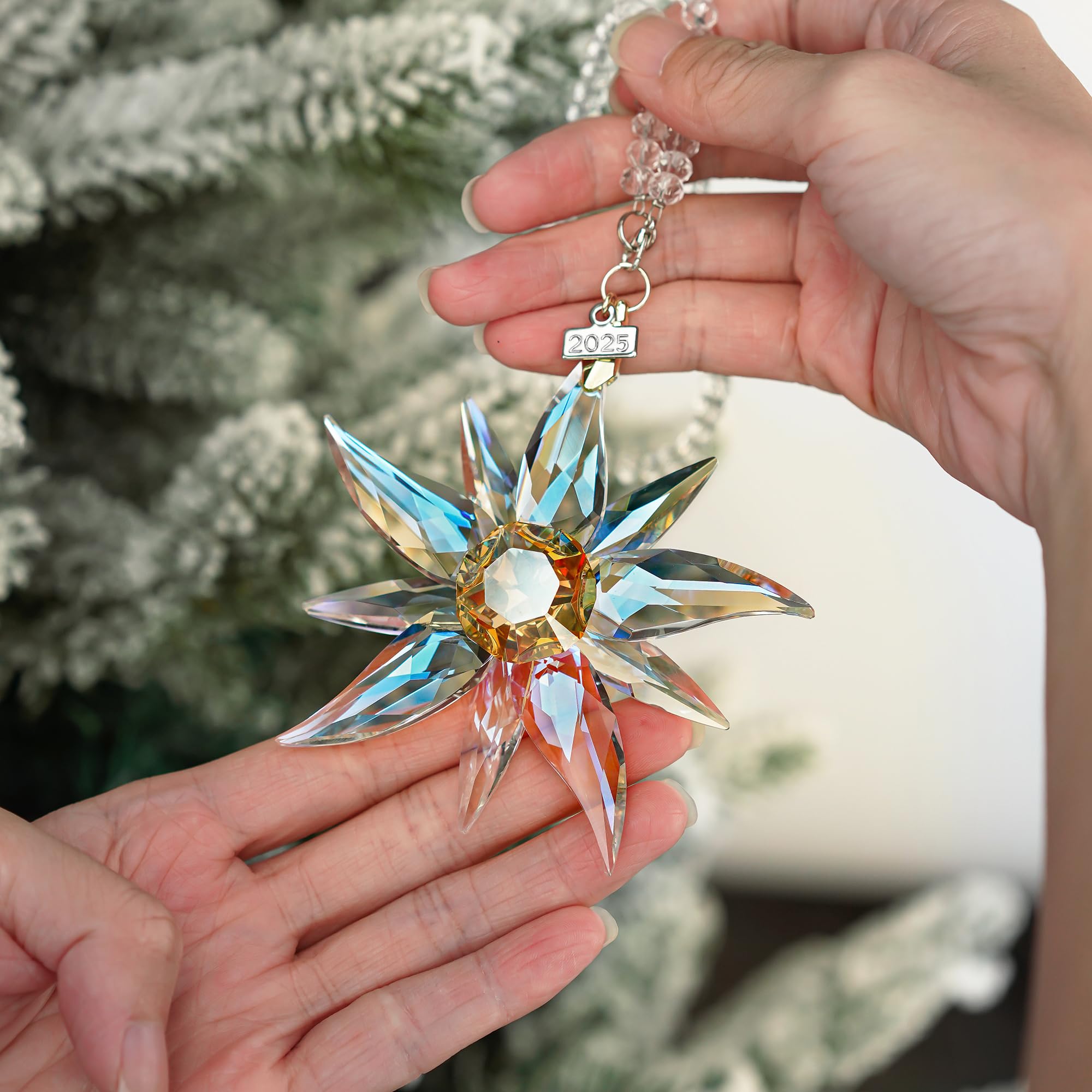 2024 Ornamenti di Natale in vetro a forma di stella alpina in cristallo dorato ornamento fiocco di neve per albero di Natale ciondolo in cristallo Sun Catcher Hanging Decor
