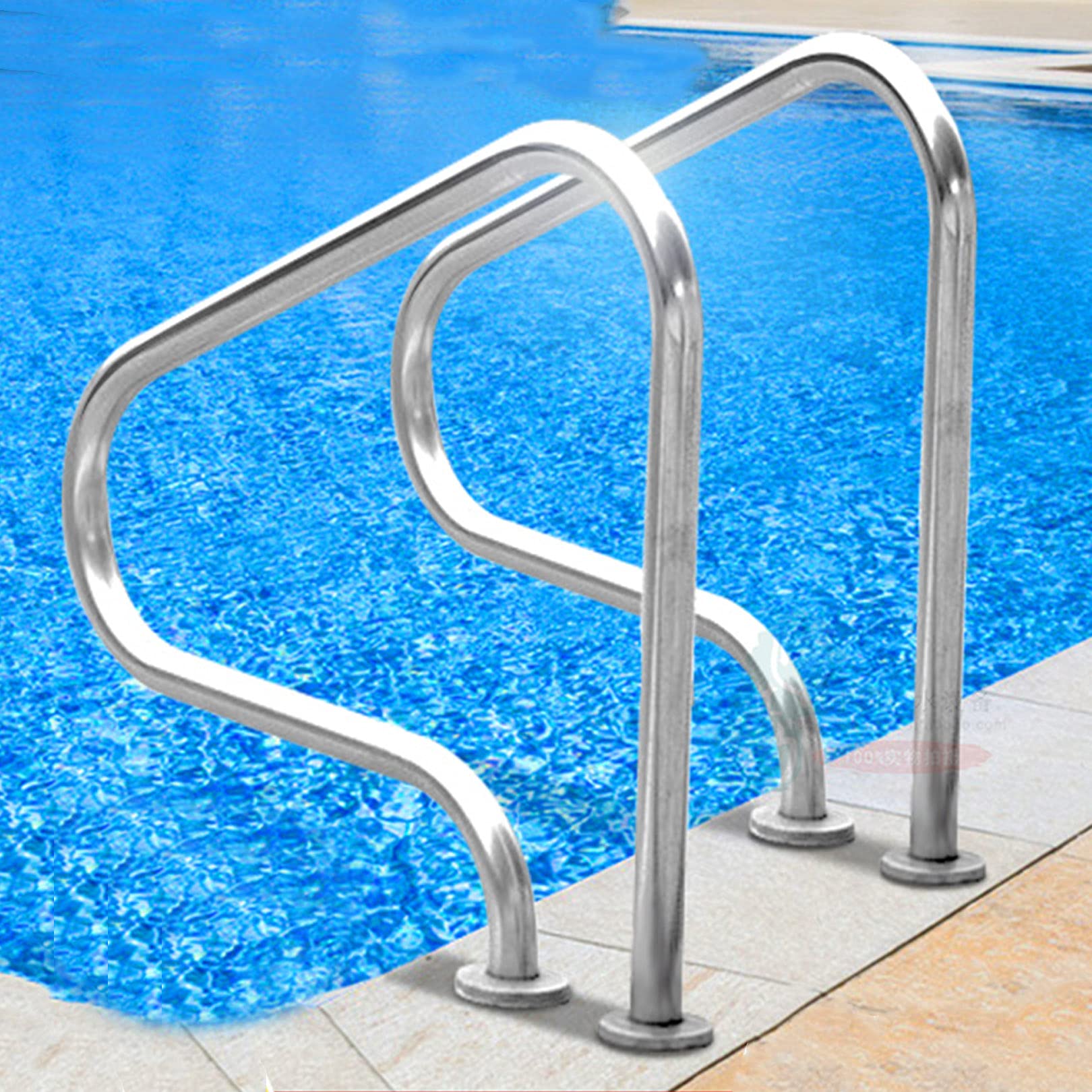 Main courante de piscine creusée en inox pour accès spa et bassin