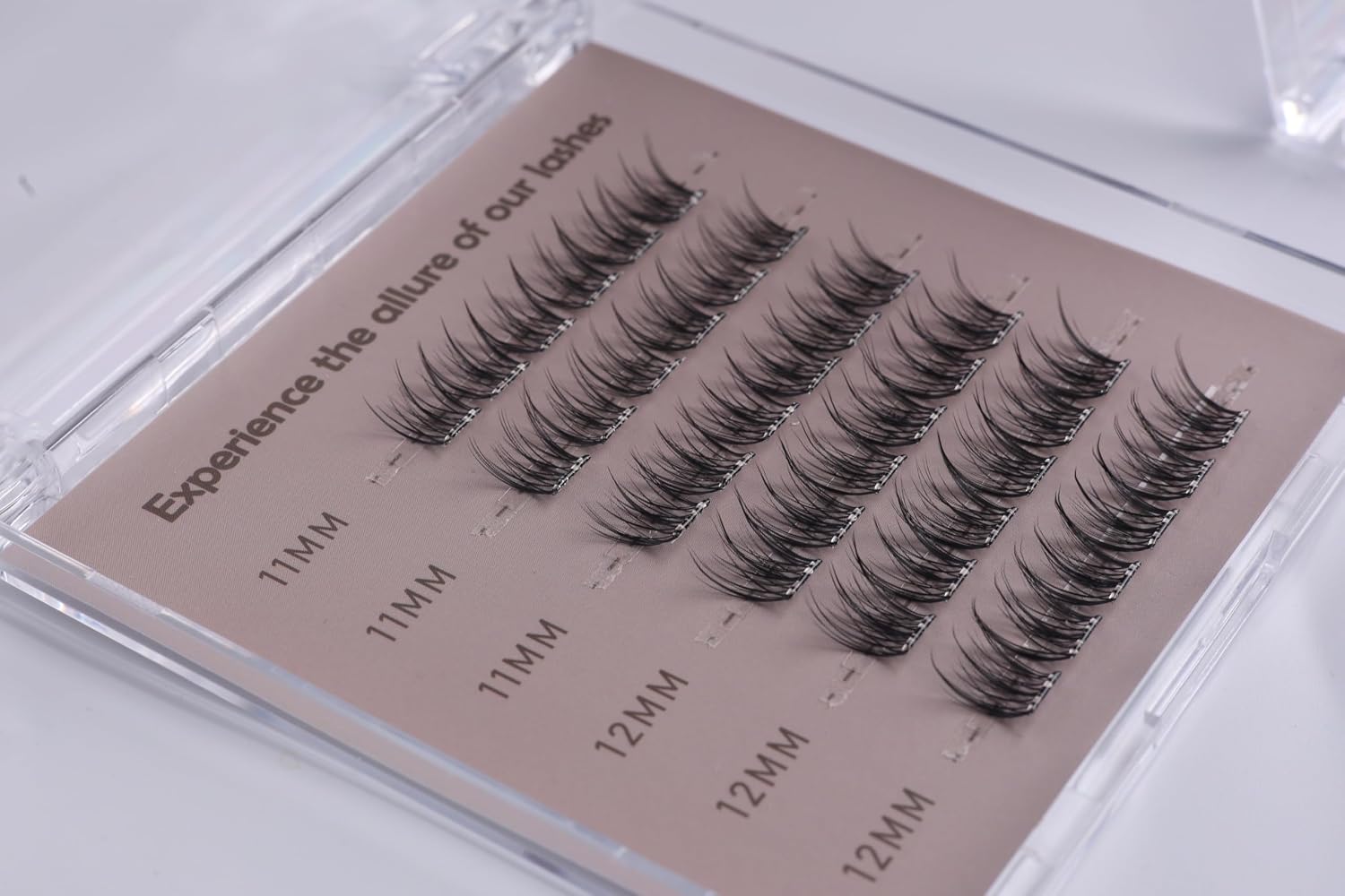 Lash&Go Pre-Glued Lash Clusters, Press-On Lashes No Glue Needed, Reusable DIY Lash Extensions, Full Volume Glam Look (11–12mm) – Queen Wink