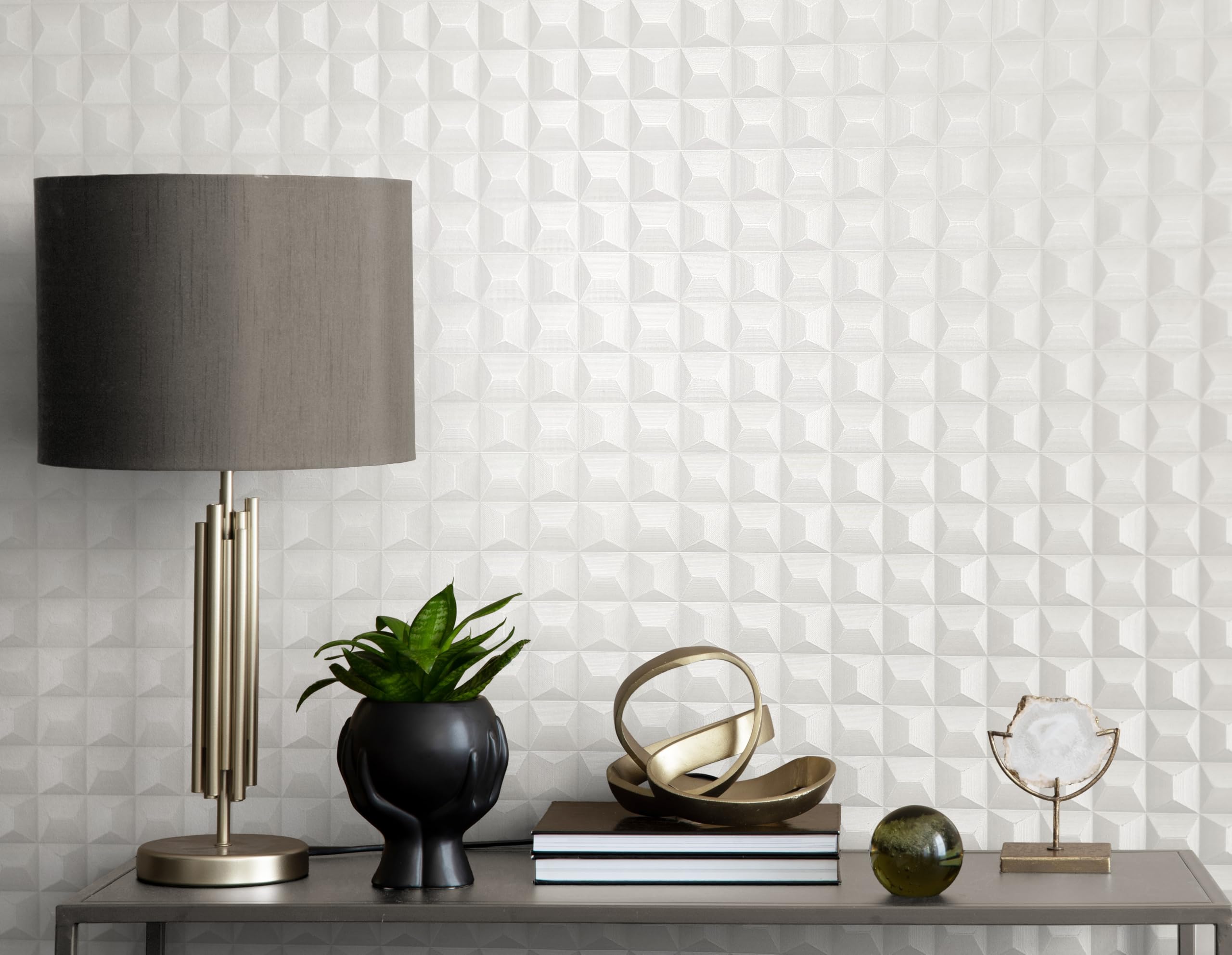 Vymura M95683 Romero 3D Geo Italian Heavyweight Vinyl Wallpaper, White, 53 x 1000 cm - Image 2