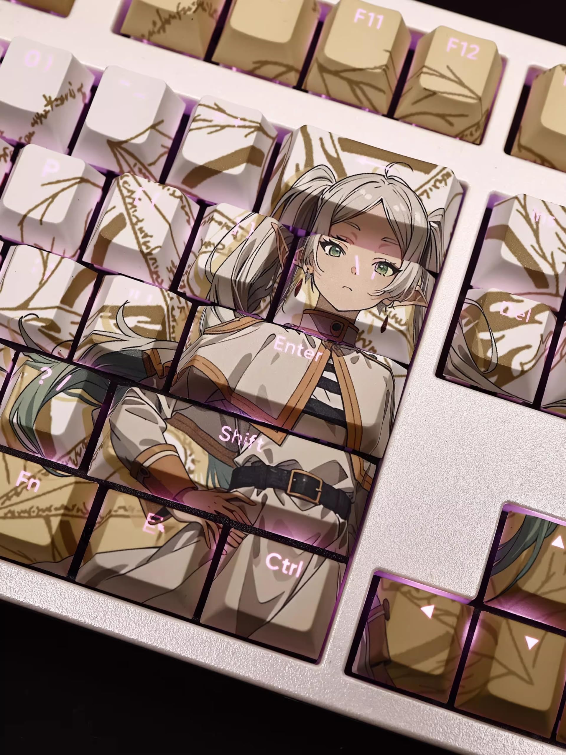 フリーレンコラボキーボード 未開封 Amazon | フリーレン キーキャップ 葬送のフリーレングッズ 108
