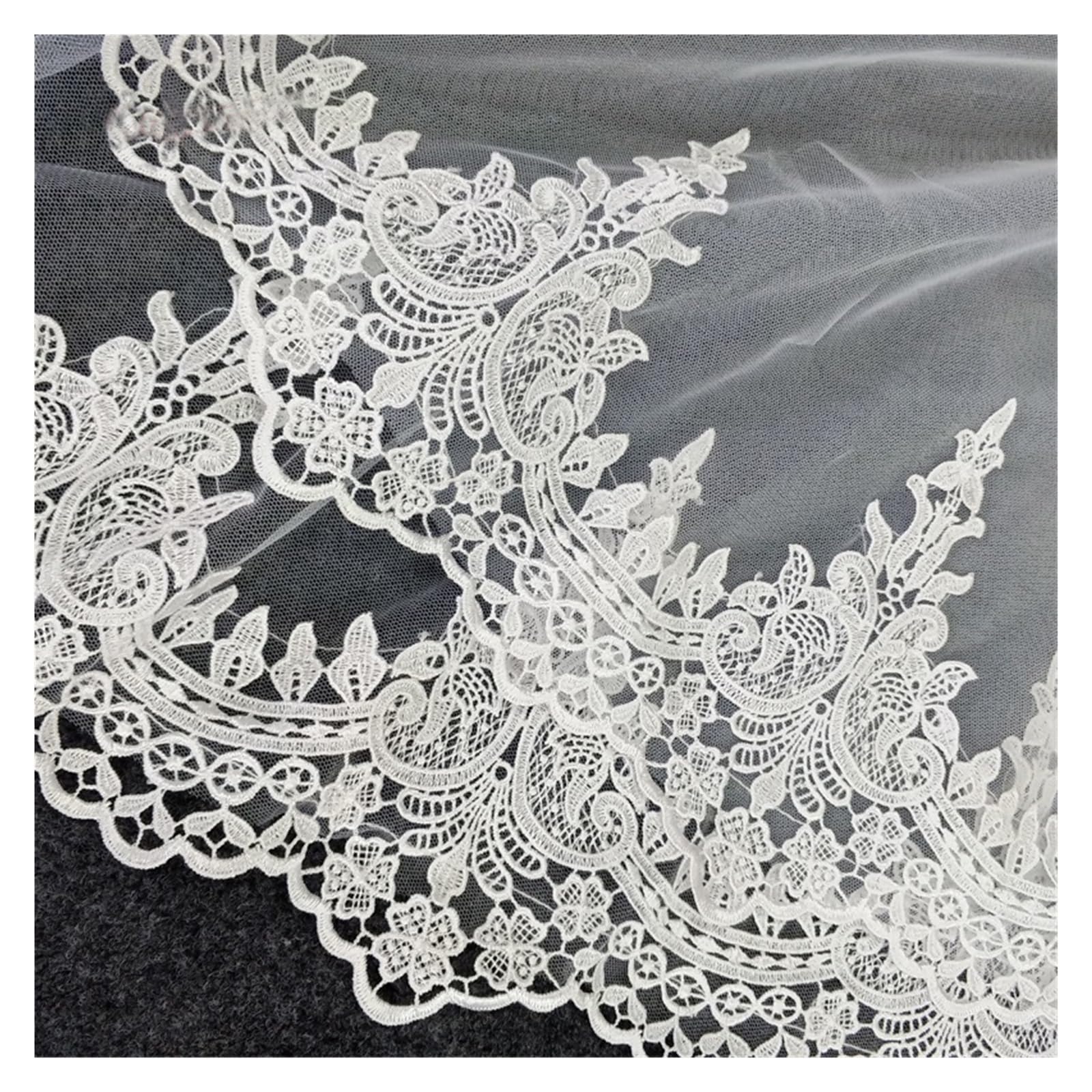velo sposa 2 Layers Bridal Wedding Veils With Comb 75 CM Short Elbow Length Applique Lace Edge per Matrimoni, Feste di Addio al Nubilato