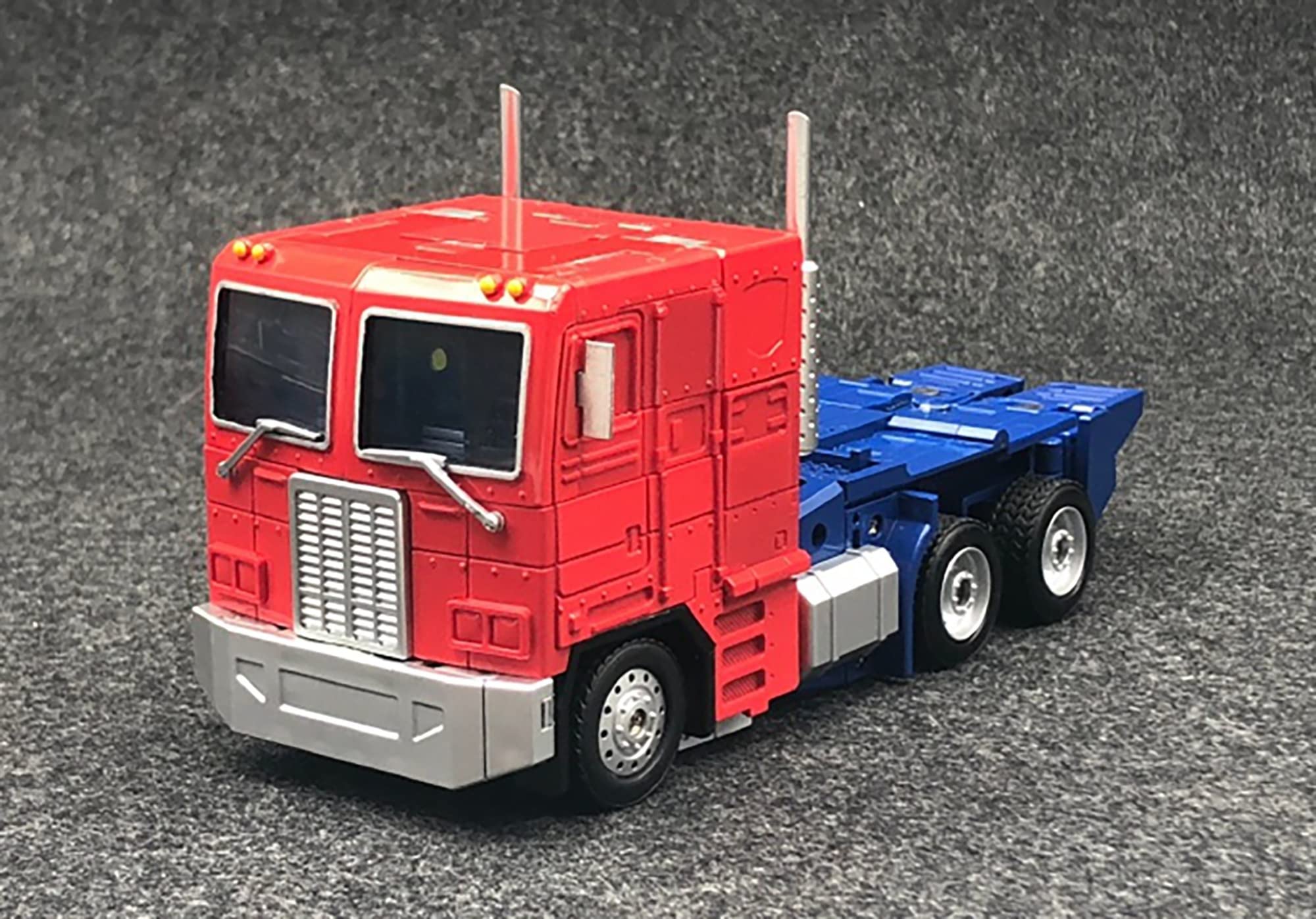 Amazon Com Waay Transformer Toys Masterpiece Te 01 Optimus Prime Ko Version Mp 01 Action Figure 10 Inch Kids Age 6 And Up The Best Birthday Gift Toys Games