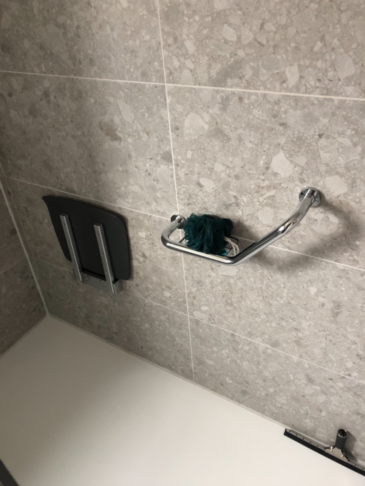 Smedbo FK414 Folding Wall Mounted Shower Seat, Grey Amazon.co.uk Health & Personal Care