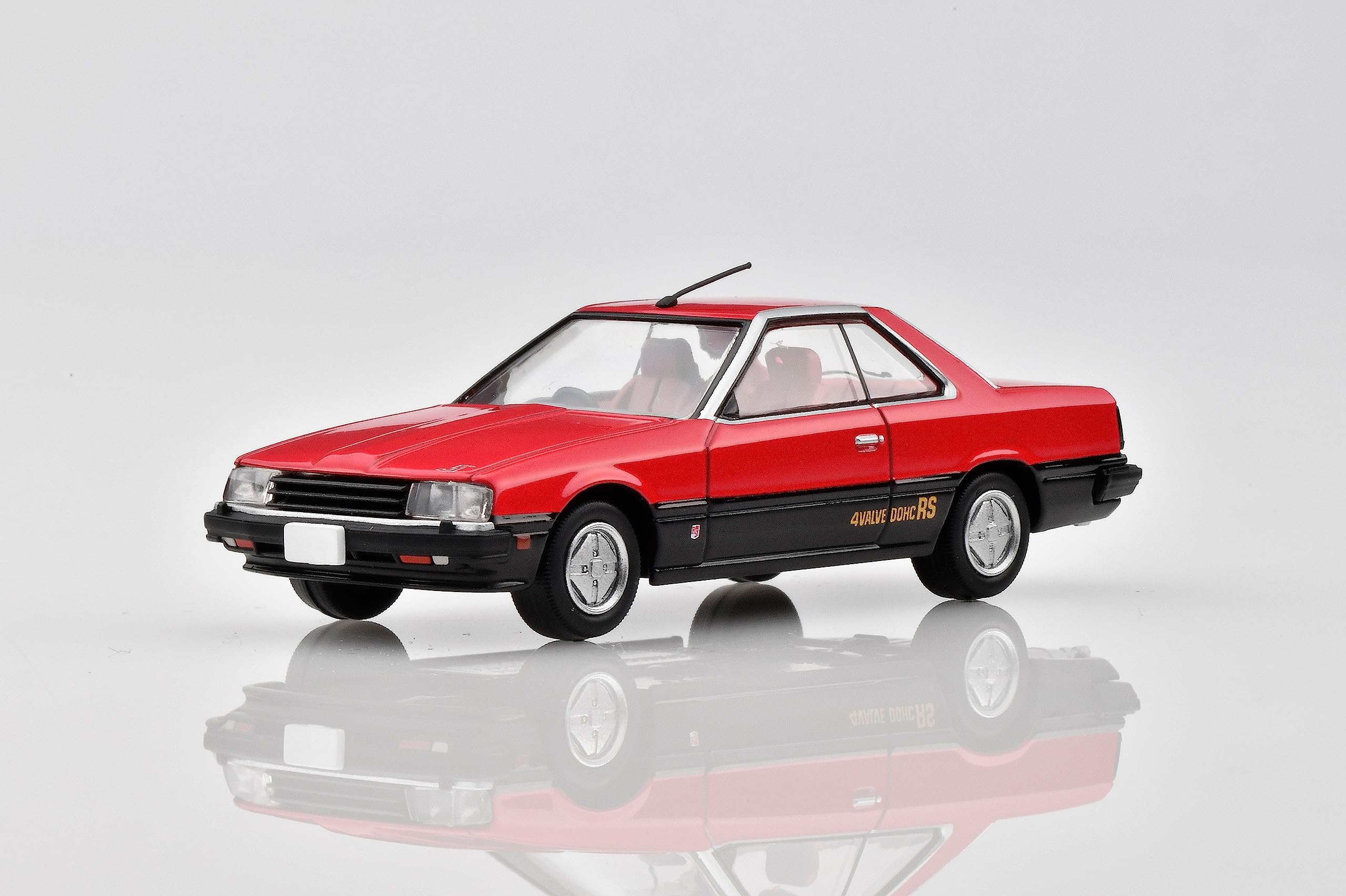 トミカリミテッドヴィンテージ　スカイラインのすべて　赤/黒 (ムック)【ムック本付録】TOMICA LIMITED VINTAGE NEO ニッサン　スカイライン ハードトップ2000 RS　（赤 / 黒）