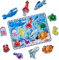 Vista 4 de Melissa & Doug - Juego de pesca magnético de madera y rompecabezas con imanes de animales marinos de madera
