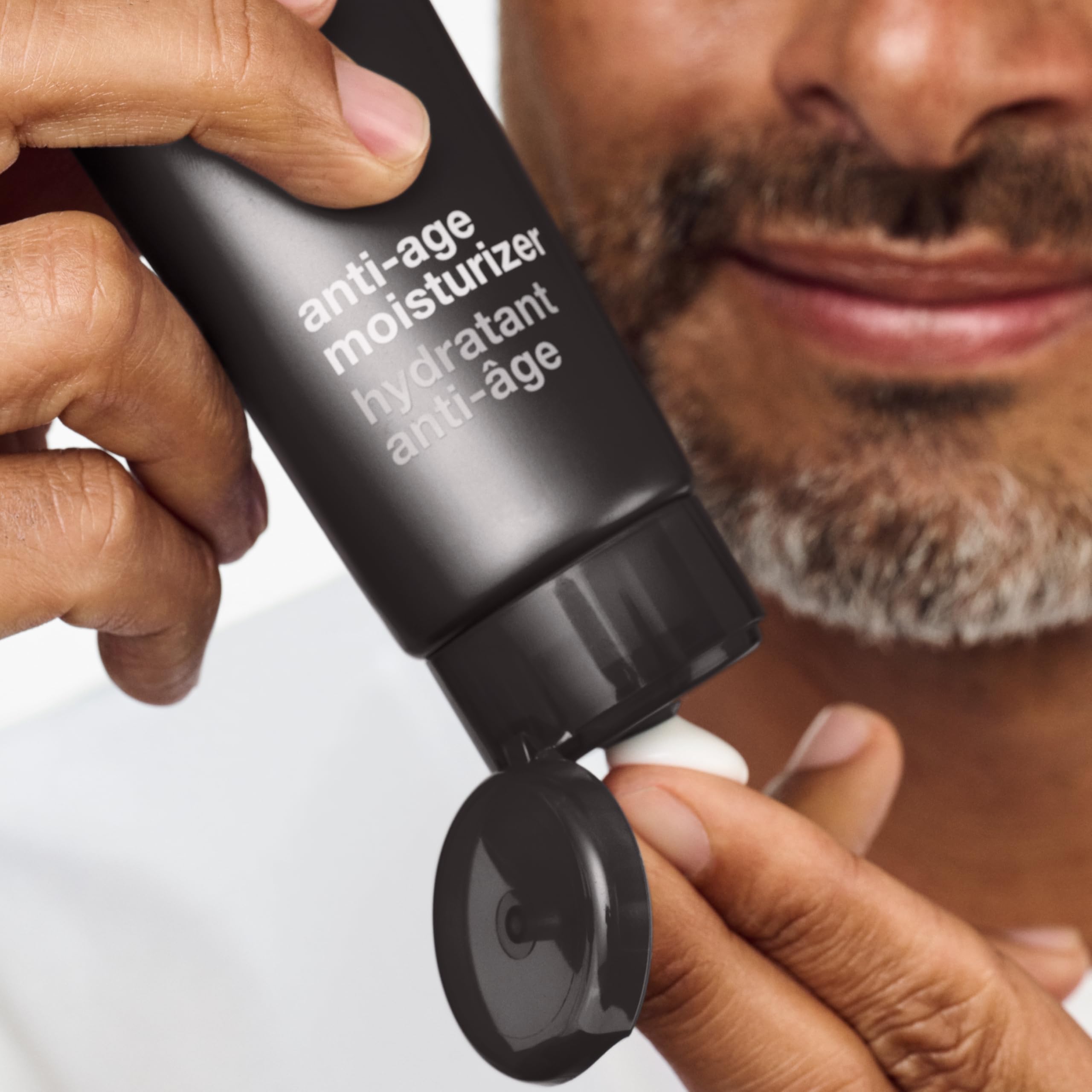 Clinique For Men Daily Face Moisturizer | Idratante con acido ialuronico e vitamina E | Anti-età e illuminante, 100 ml