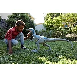 Mattel Jurassic World Large Dinosaur Toy, Super Colossal Velociraptor Blue Action Figure 3.5 Feet Long with Eating Feature, Gift for Kids