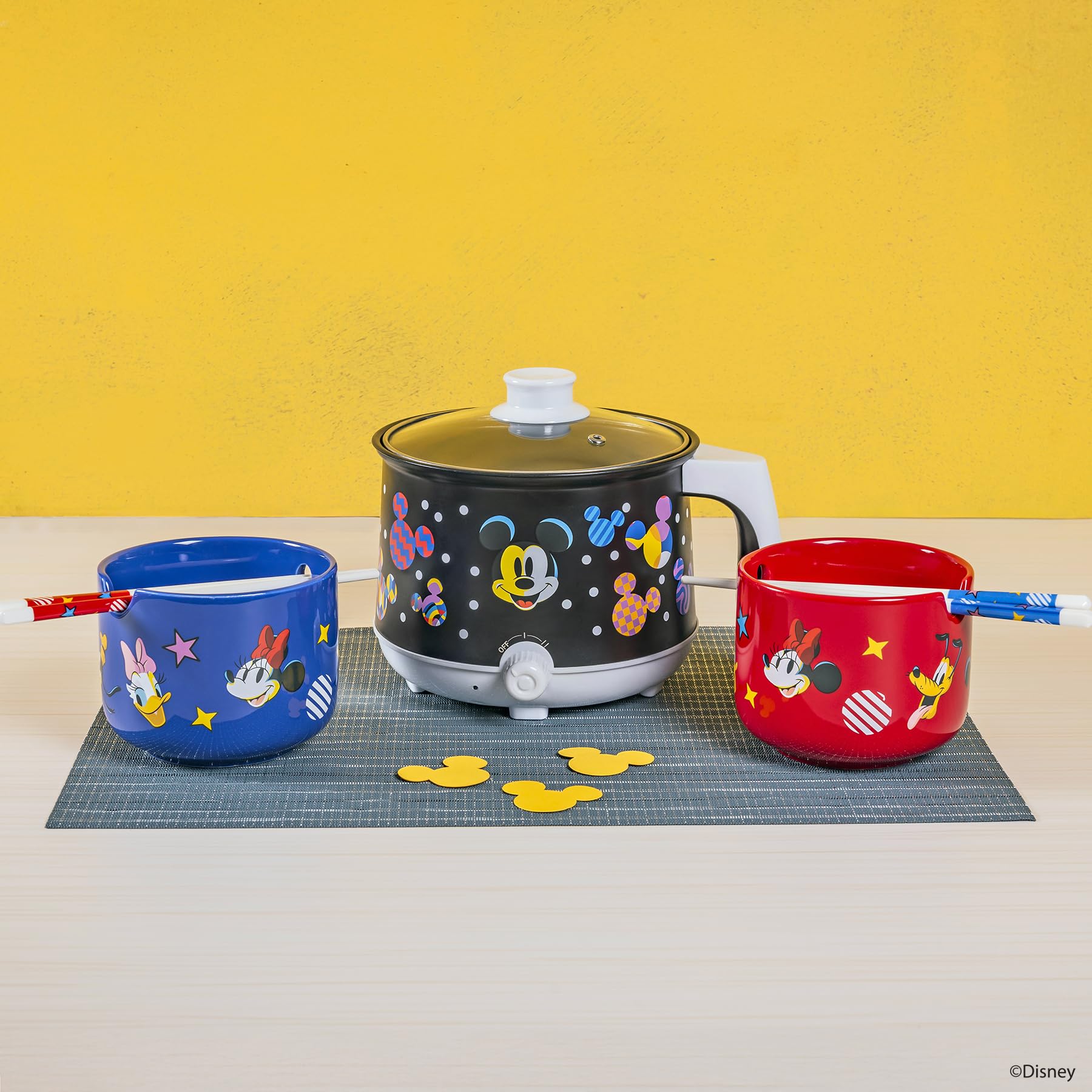 Uncanny Brands Disney Mickey Mouse Hot Pot with Ramen Bowls - Cook with Your Favorite Disney Character