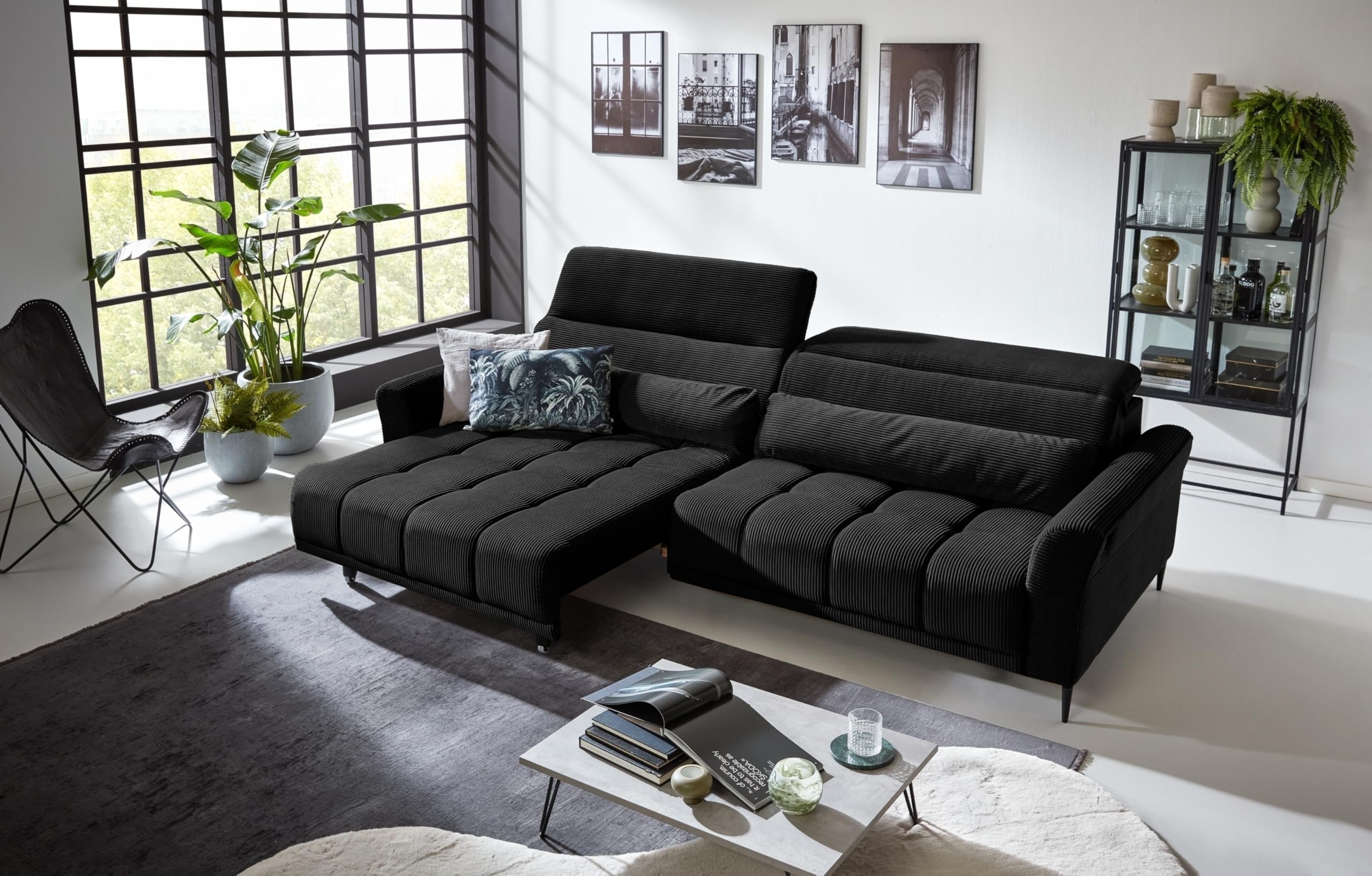Big-Sofa >Wolve< in schwarz, 2 elektrische XXL-Sitztiefenverstellungen, Nosagunterfederung, Polyätherschaum, 2 manuell verstellbare Kopfteile, inkl. 2 Zierkissen (Nierenkissen), 280x108x118 cm (BxHxT)
