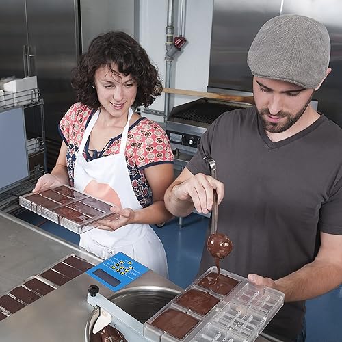 Miniatura 2 de CybrTrayd Molde de caramelo de chocolate – Mentas cuadradas – 12 cavidades 1-1/2 pulgadas x 1-1/2 pulgadas x 1/4 pulgadas – Para dulces, galletas,