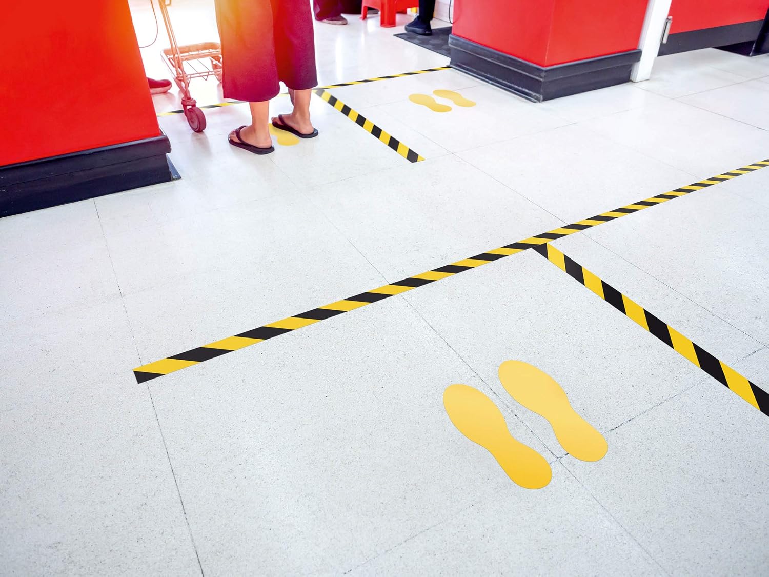 Durable Removable Self-Adhesive Feet Floor Stickers, Safety Foot Stickers, Perfect for Warehouses, 5 works, Yellow - Image 3