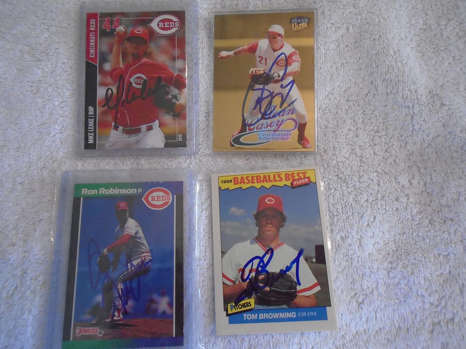(Lot of 20) Signed Eric Davis, Tom Browning, etc. Reds Baseball Card(s)
