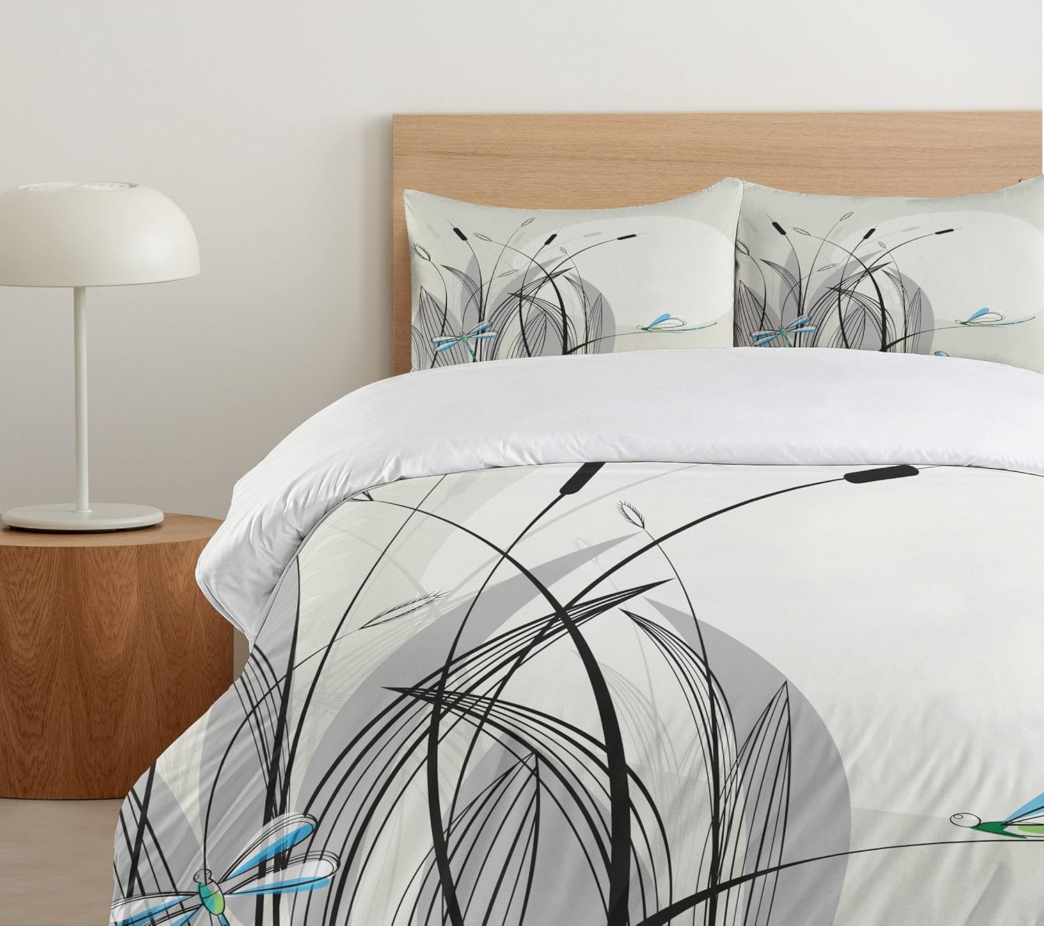 Ambesonne Dragonfly Duvet Cover Set, Dragonflies on Flowers and Branches Flourishing Nature Spring Time Predator Print, Decorative 3 Piece Bedding Set with 2 Pillow Shams, Queen Size, Multicolor
