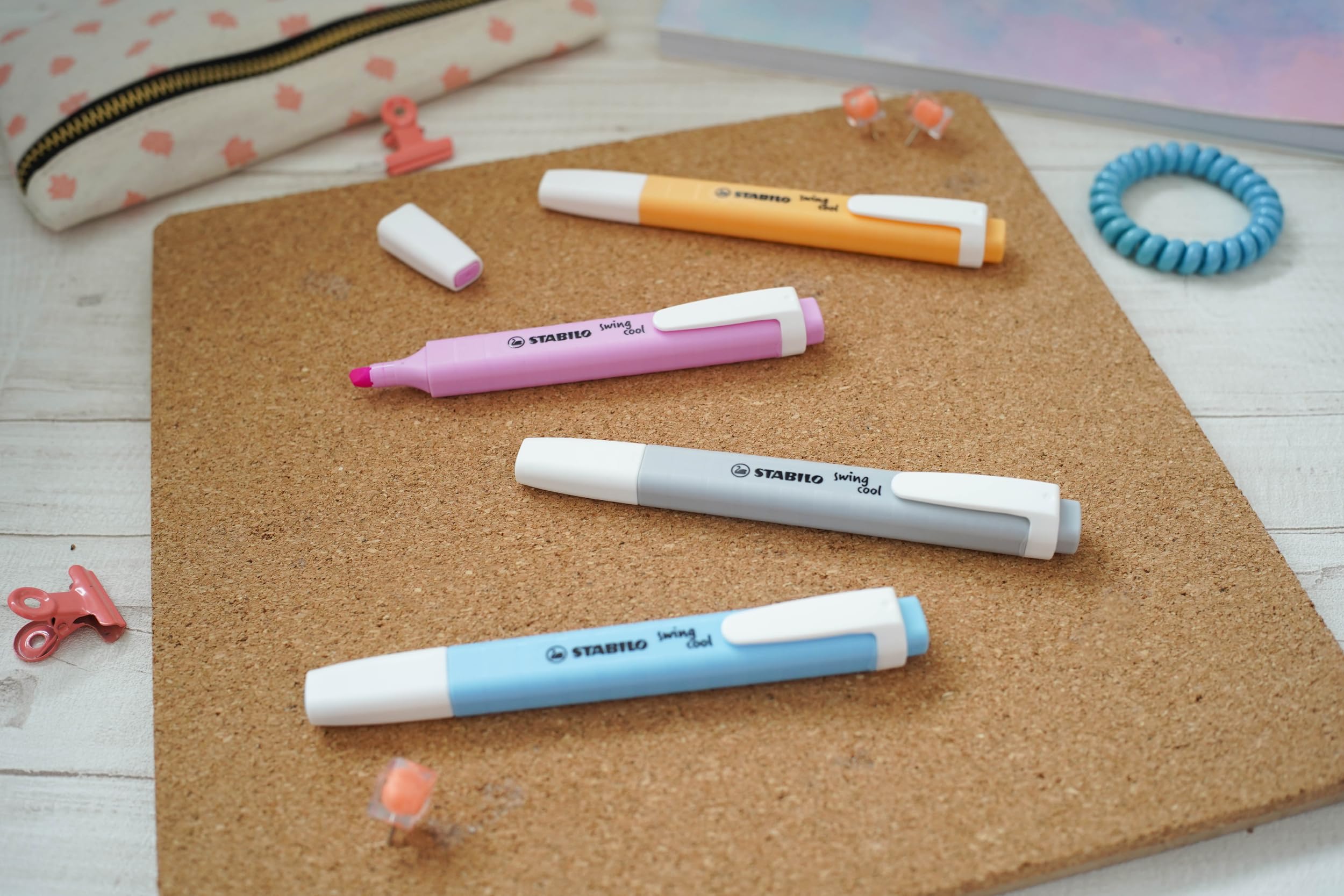 STABILO Zakreślacz swing cool Pastel - 5 x opakowanie 8 sztuk - Cloudy Blue, dotyk turkusu, nutka mięty, różowy rumieniec, odrobina limonki, łagodny koralowy czerwony, mlecznożółty, liliowy mgiełka